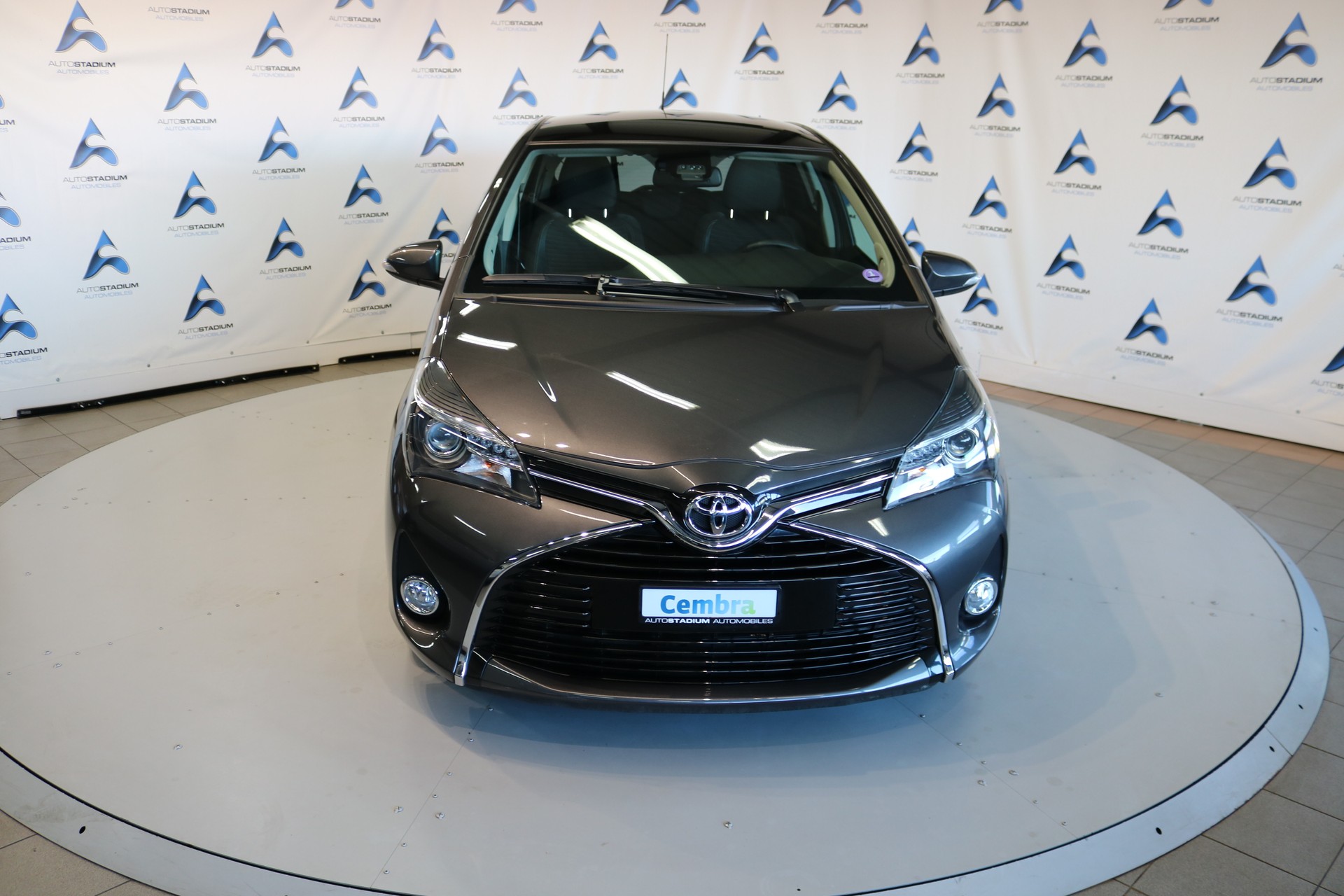TOYOTA Yaris 1.33 Luna Multidrive-image-8