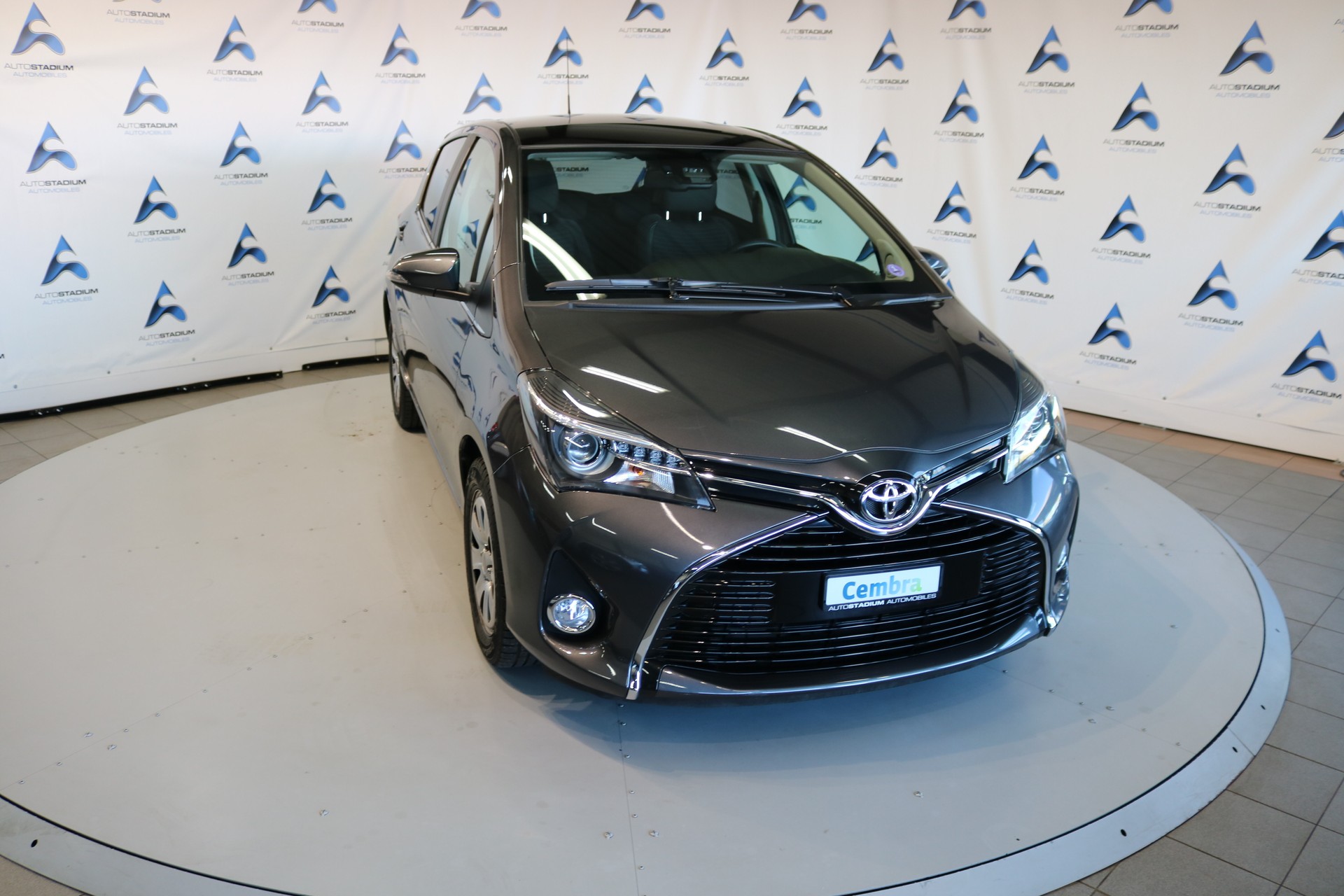 TOYOTA Yaris 1.33 Luna Multidrive-image-7