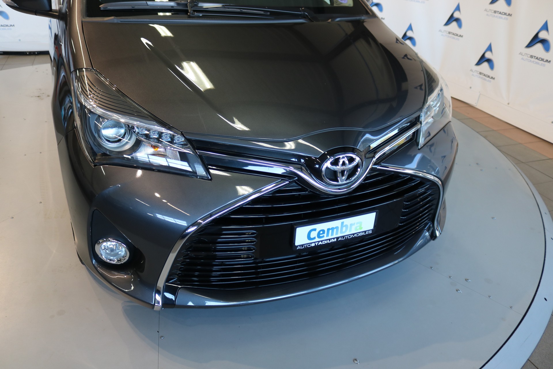 TOYOTA Yaris 1.33 Luna Multidrive-image-26