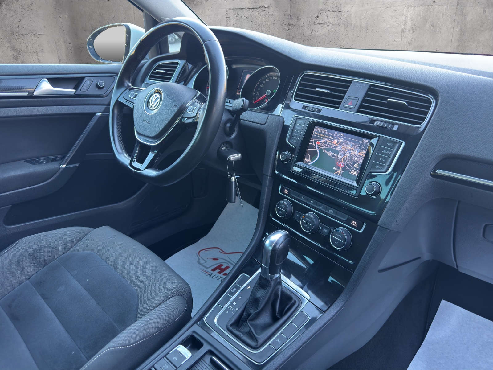 VW Golf 1.4 TSI Highline DSG-image-12
