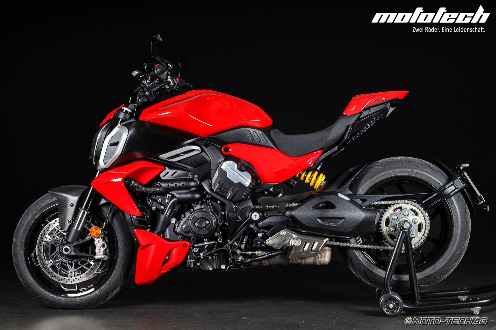 DUCATI Diavel V4-image-4