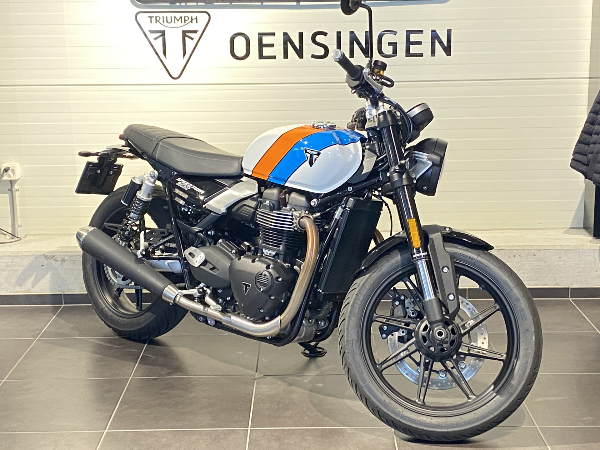 TRIUMPH Speed Twin 900-image-2