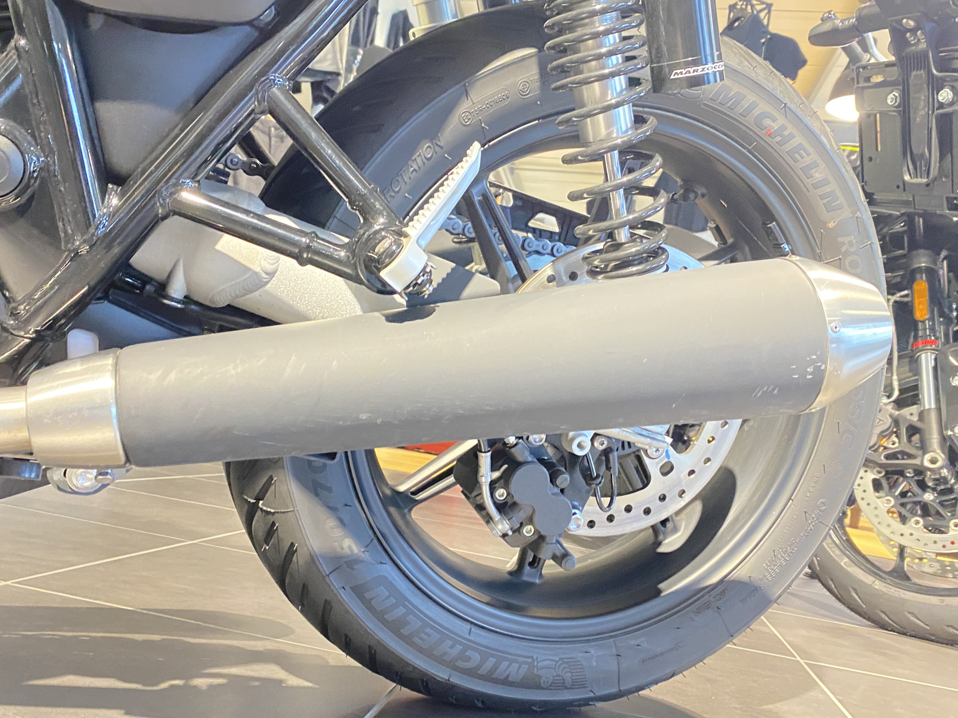 TRIUMPH Speed Twin 900-image-8