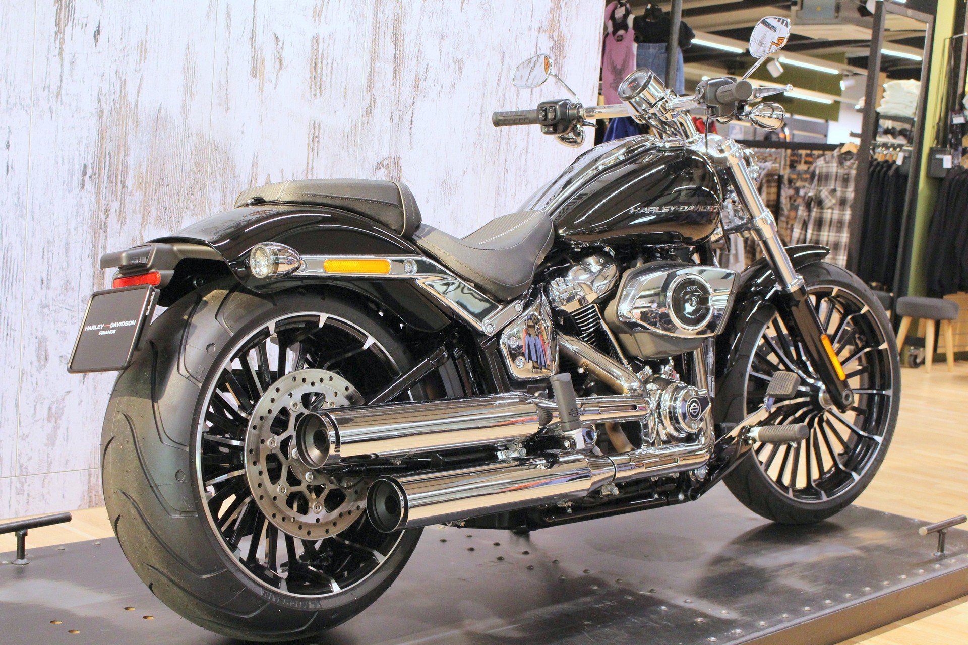 HARLEY-DAVIDSON FXBR Breakout 117-image-3