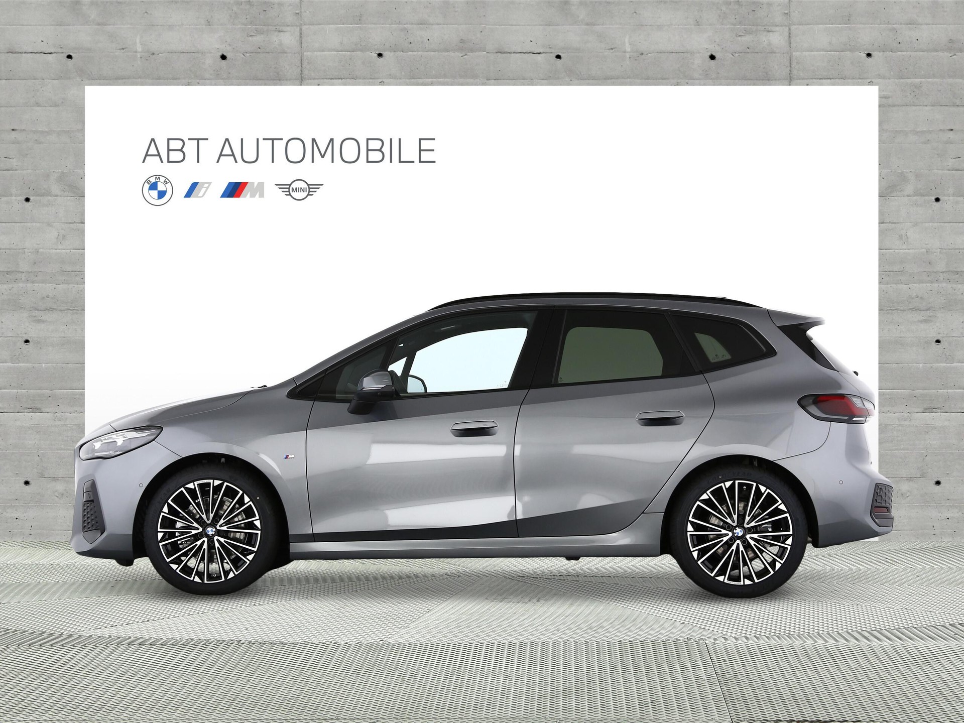 BMW 223i xDrive SDKG Active Tourer-showroom-element-1