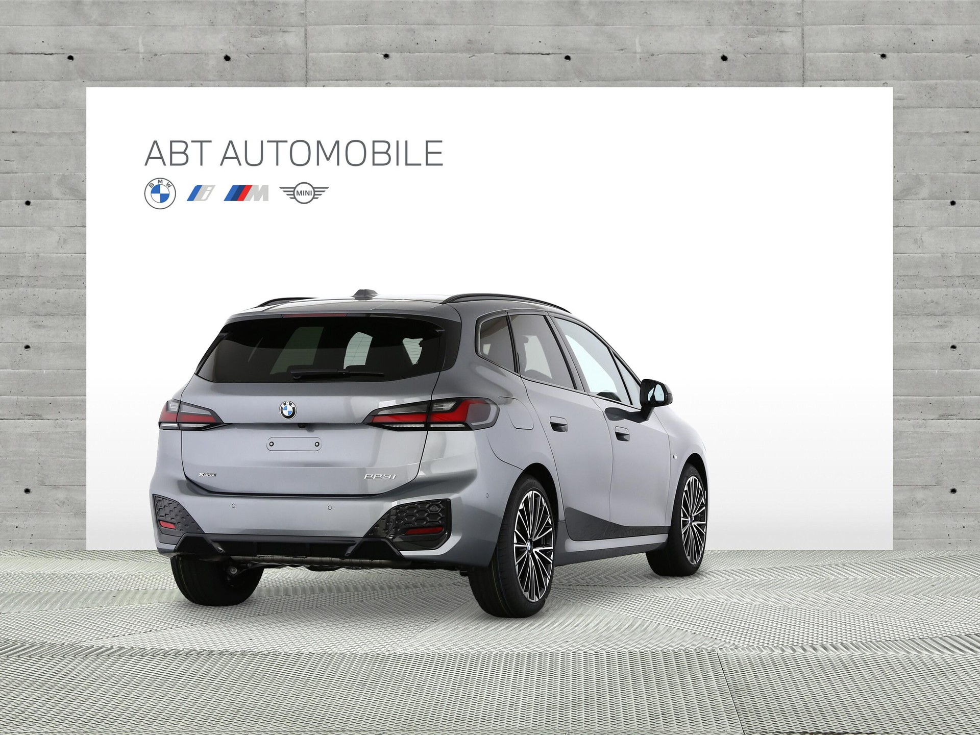 BMW 223i xDrive SDKG Active Tourer-showroom-element-2