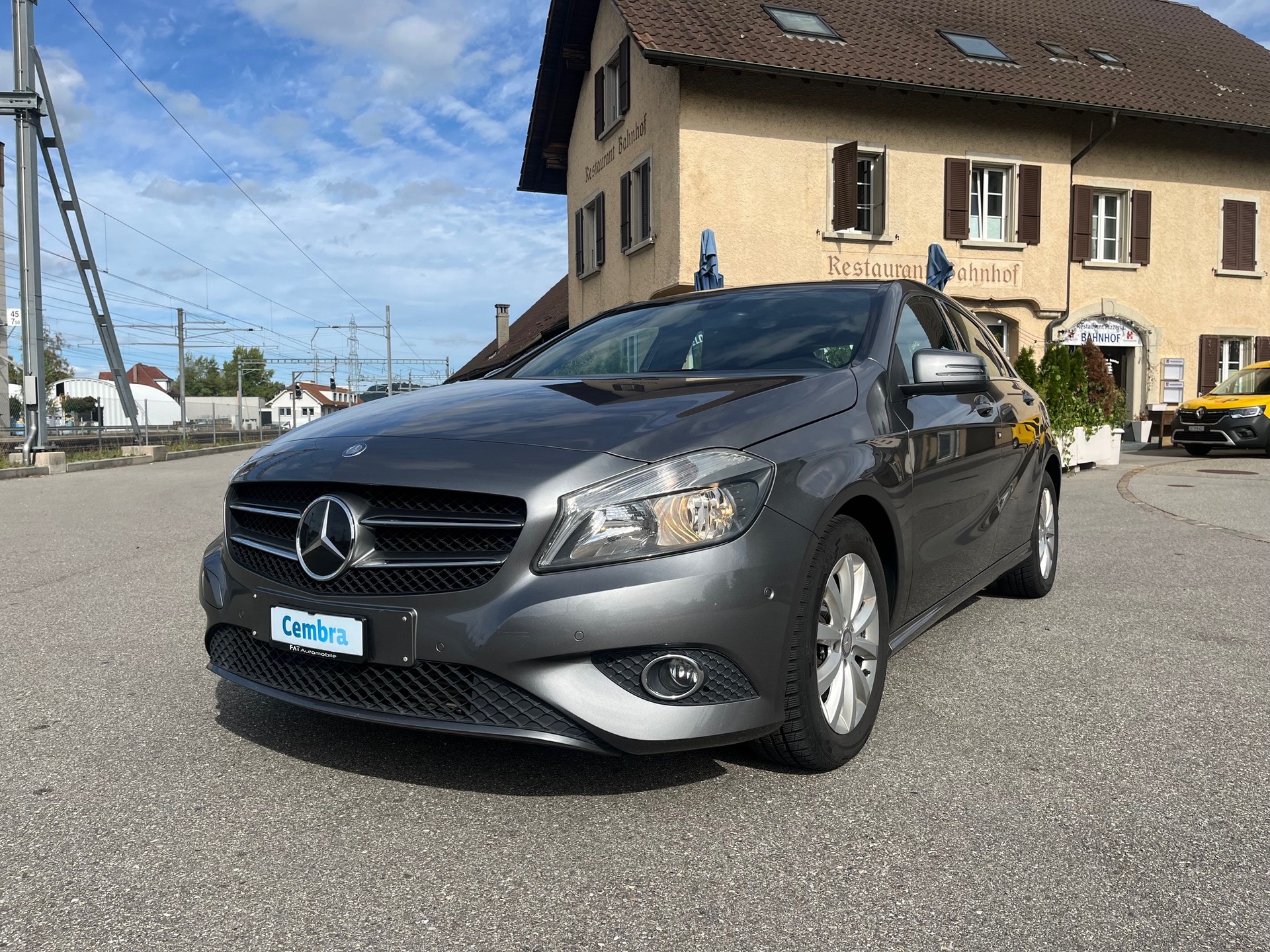MERCEDES-BENZ A 180 Style-image-1