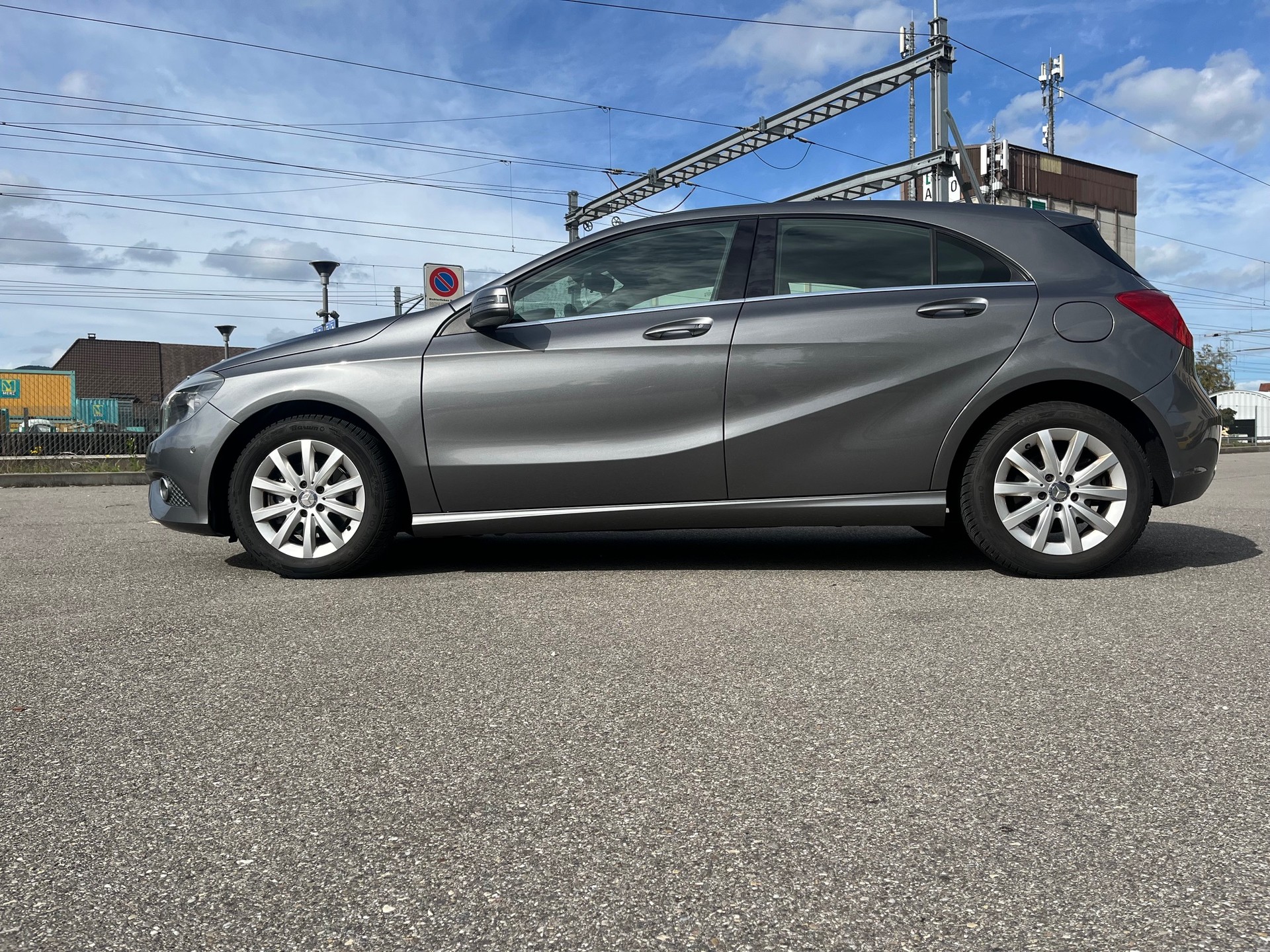 MERCEDES-BENZ A 180 Style-image-2