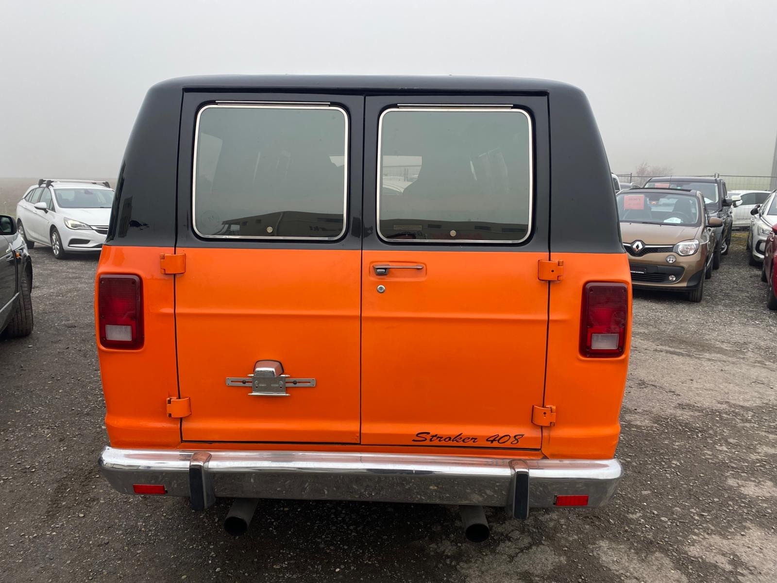 DODGE B200-image-4