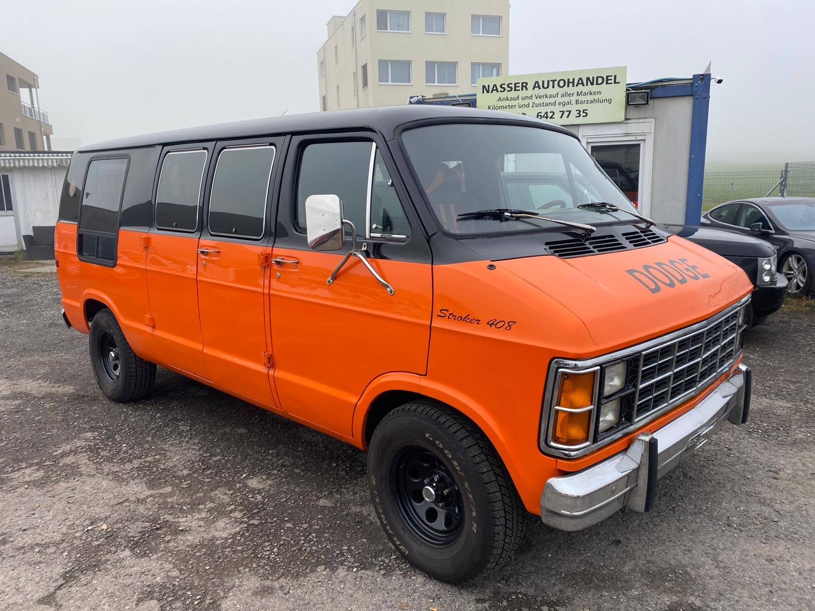 DODGE B200
