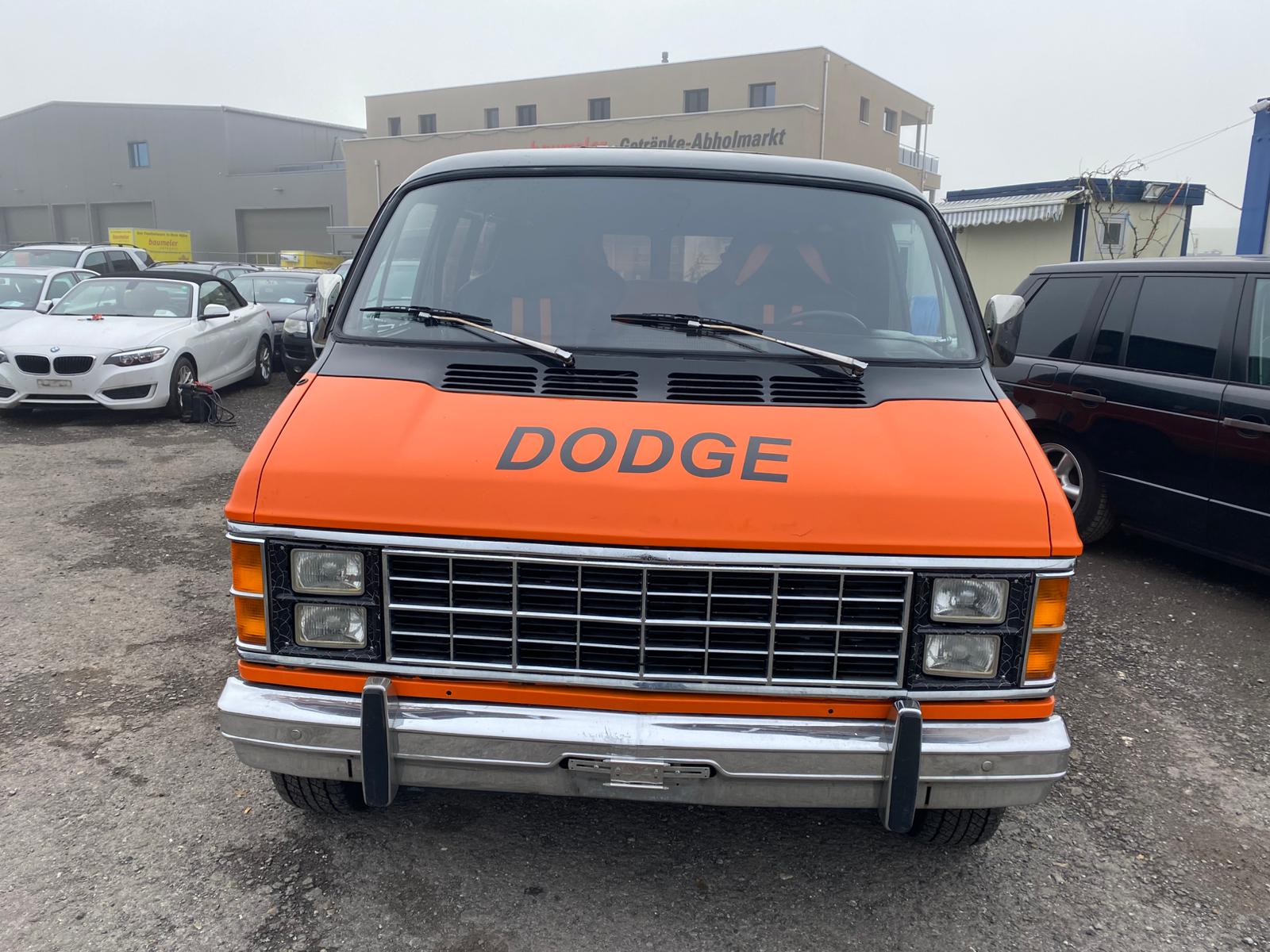 DODGE B200-image-6