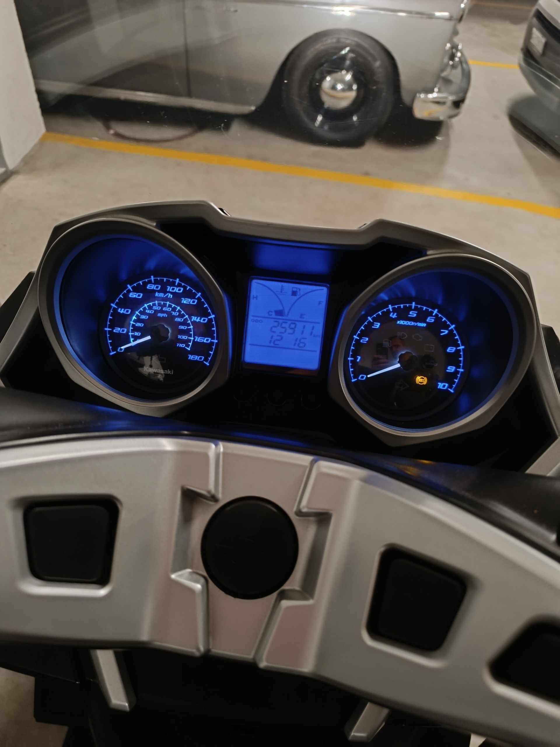 KAWASAKI J 300 SE ABS-image-6