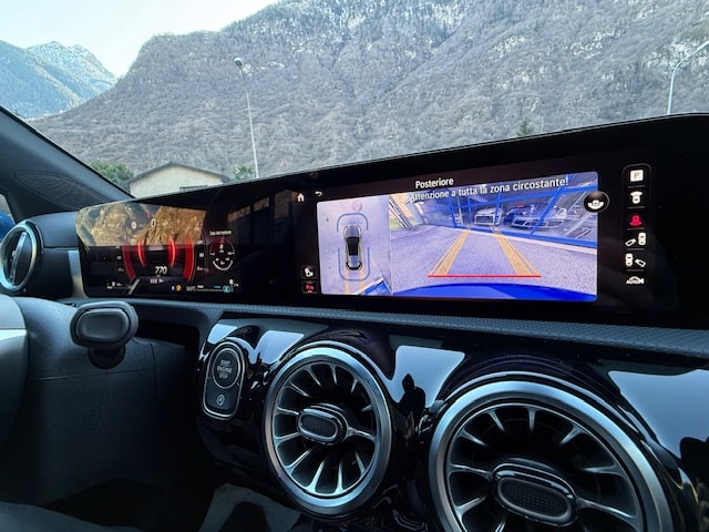 MERCEDES-BENZ A 250 4Matic 8G-DCT-image-14