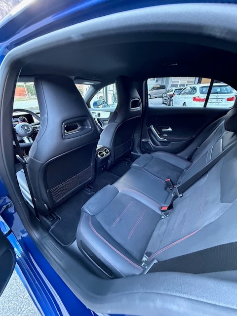 MERCEDES-BENZ A 250 4Matic 8G-DCT-image-12