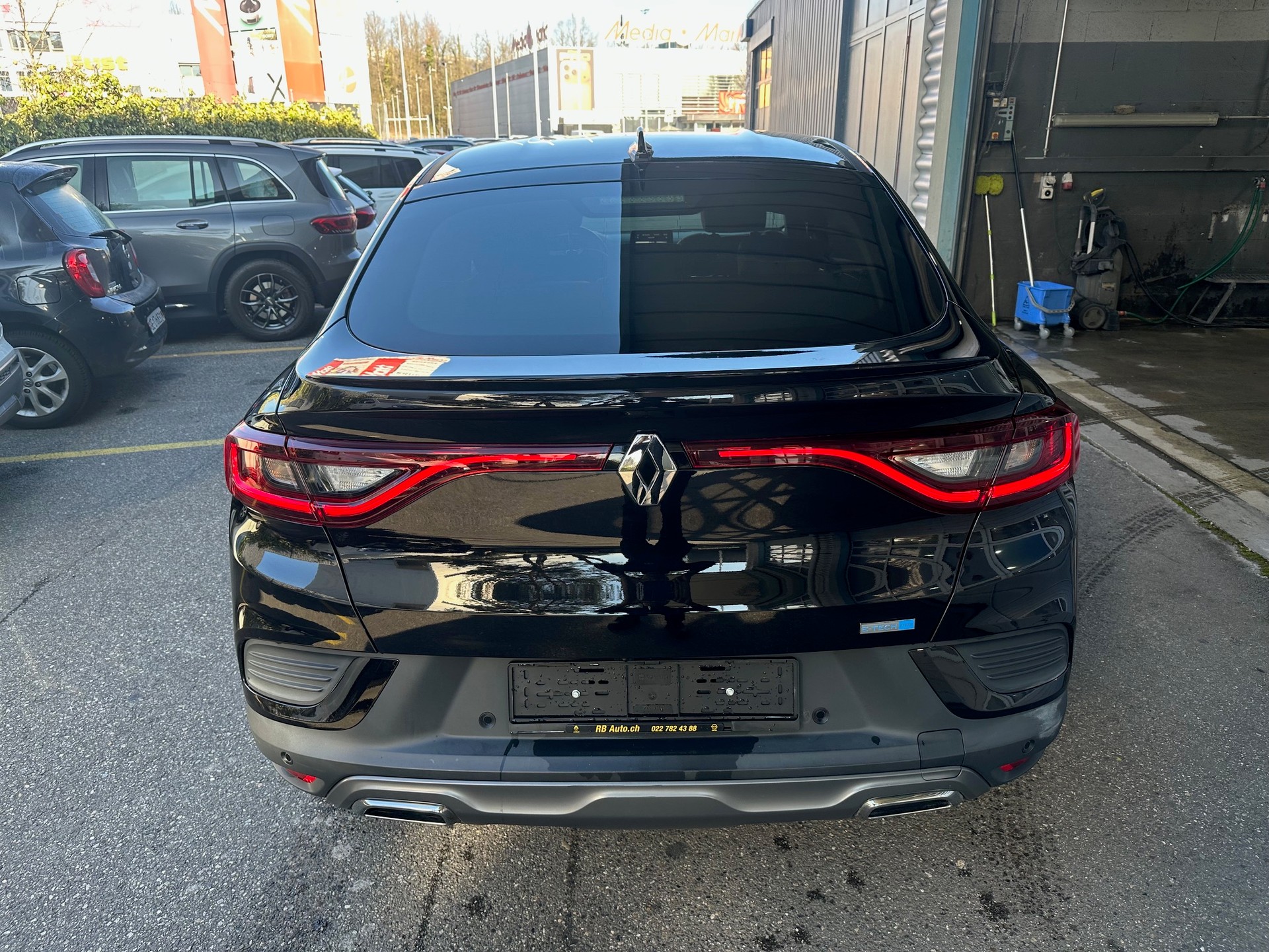 RENAULT Arkana 1.6 E-Tech R.S.Line-image-3