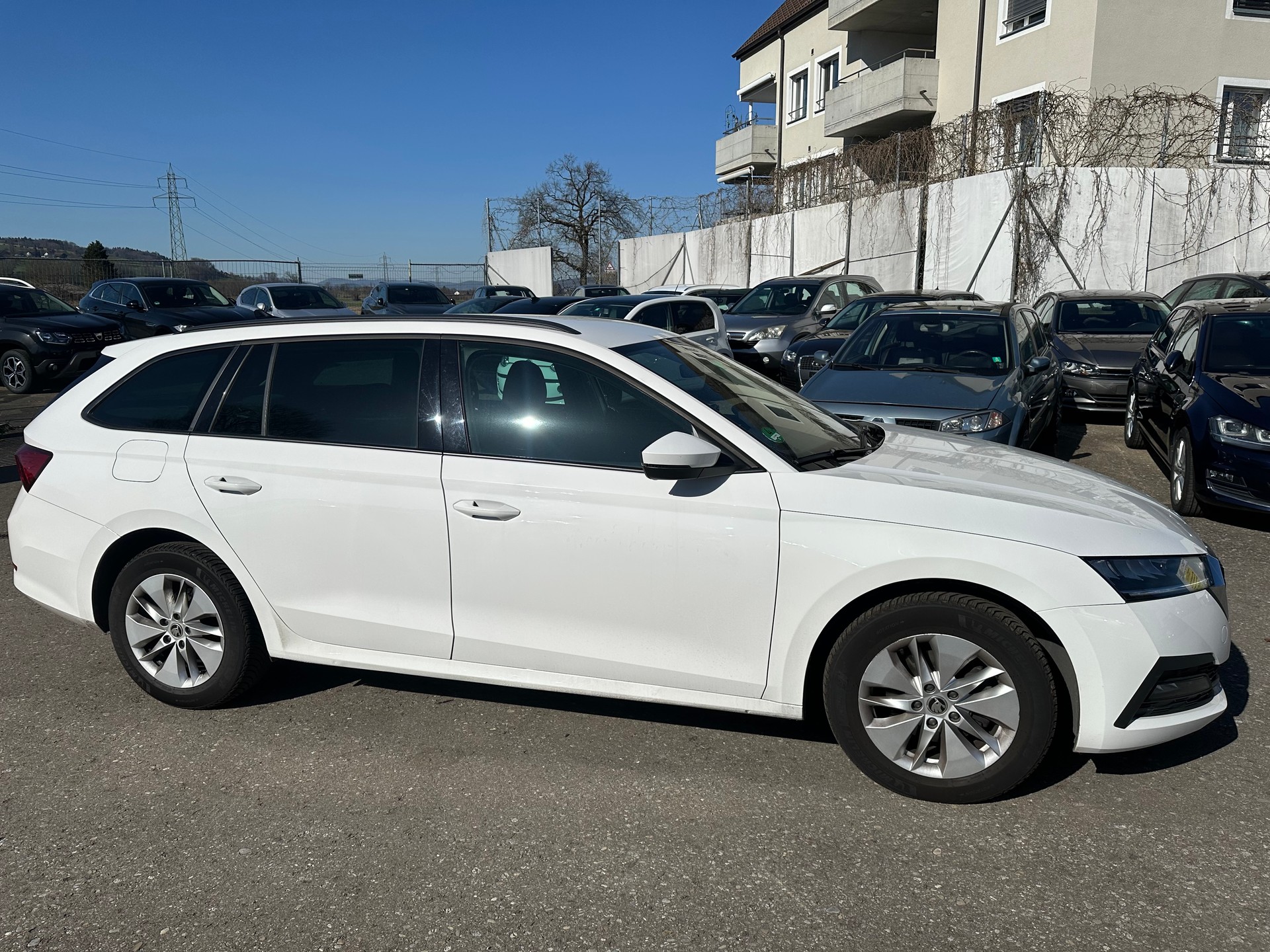 SKODA Octavia Combi 2.0 TDI DSG Style-image-1