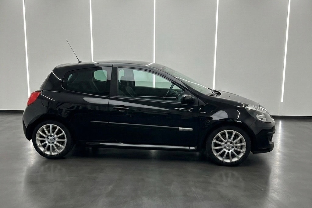 RENAULT Clio 2.0 16V Sport-image-1