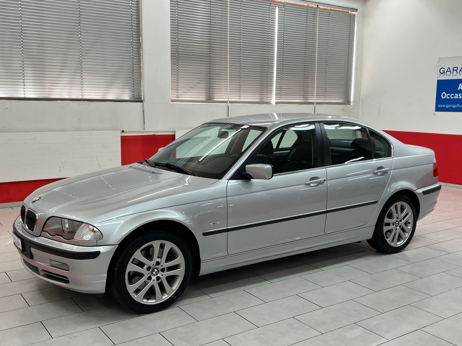 BMW 330XI