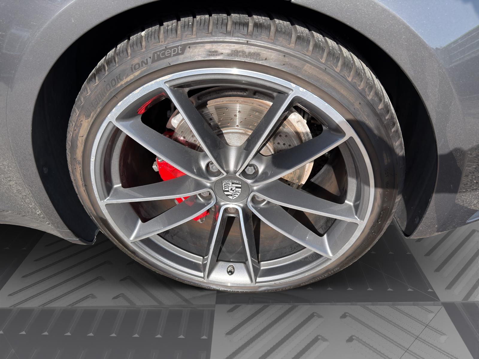 PORSCHE 911 Carrera 4 PDK-image-20