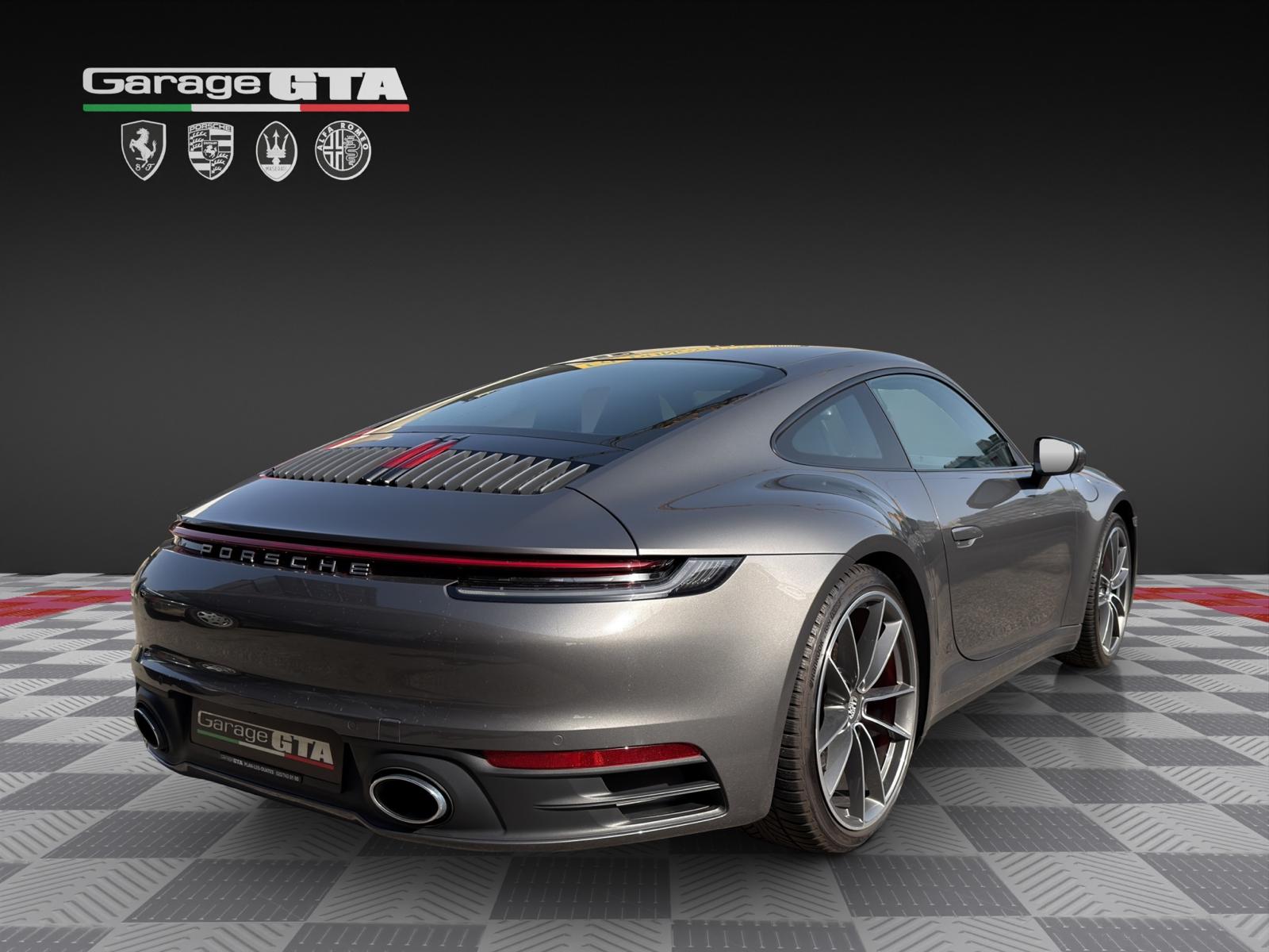 PORSCHE 911 Carrera 4 PDK-image-4