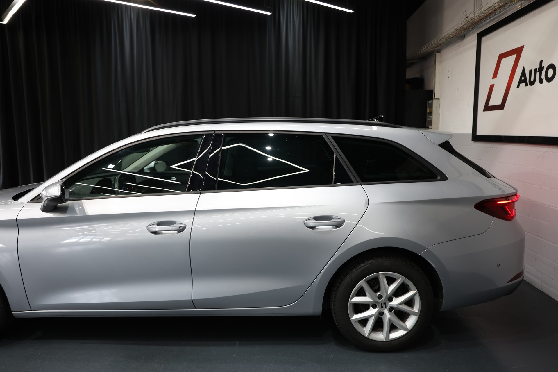 SEAT Leon ST 2.0 TDI EVO DSG Style-showroom-element-1