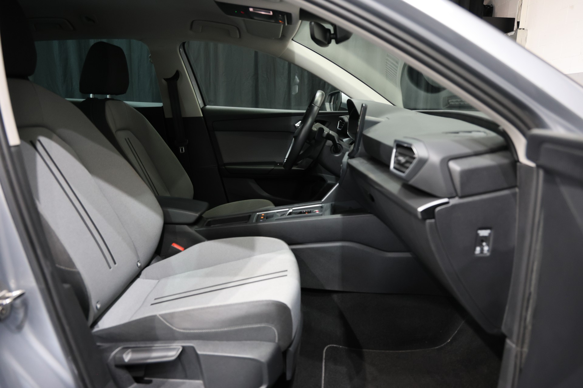 SEAT Leon ST 2.0 TDI EVO DSG Style-image-11