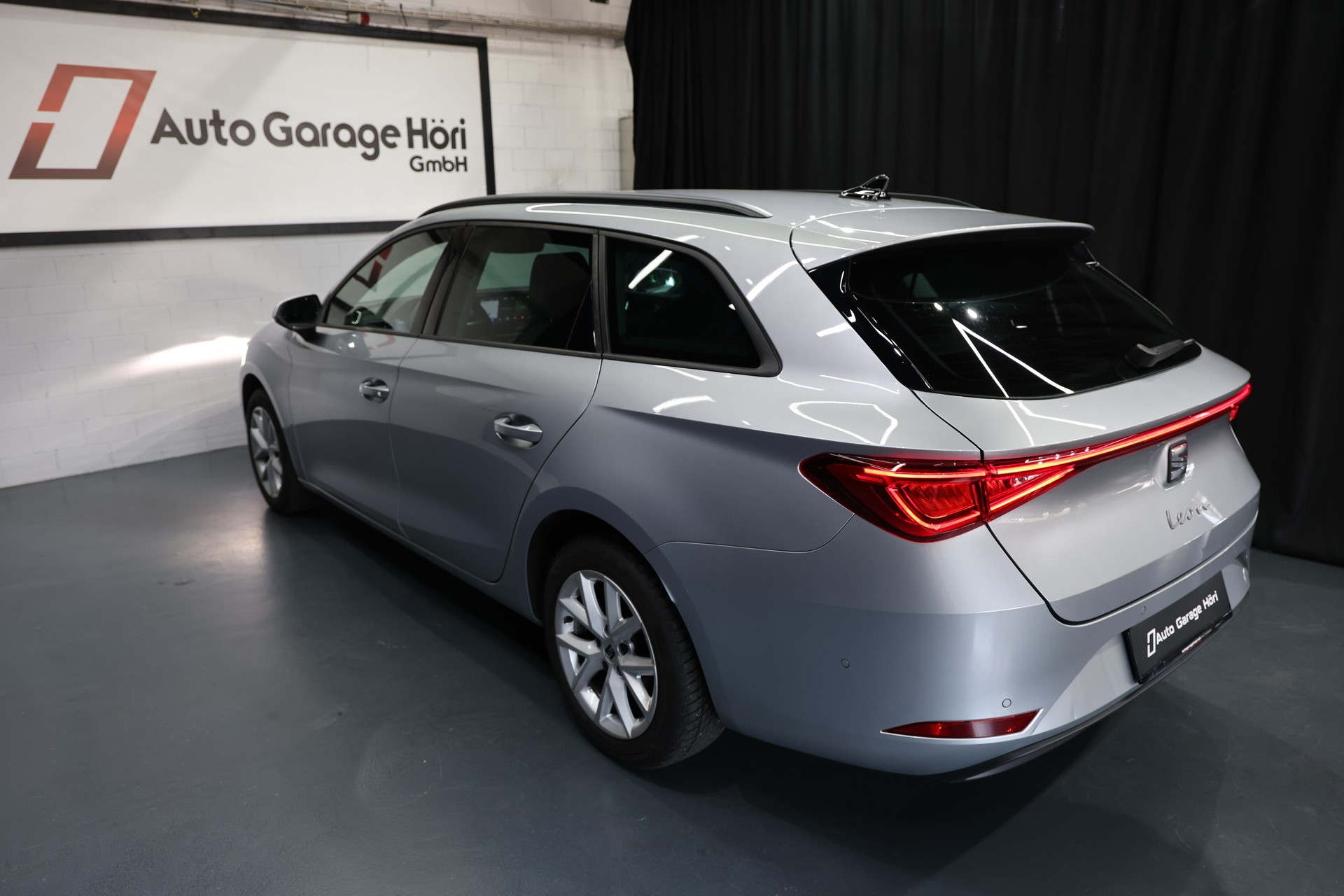 SEAT Leon ST 2.0 TDI EVO DSG Style-image-16