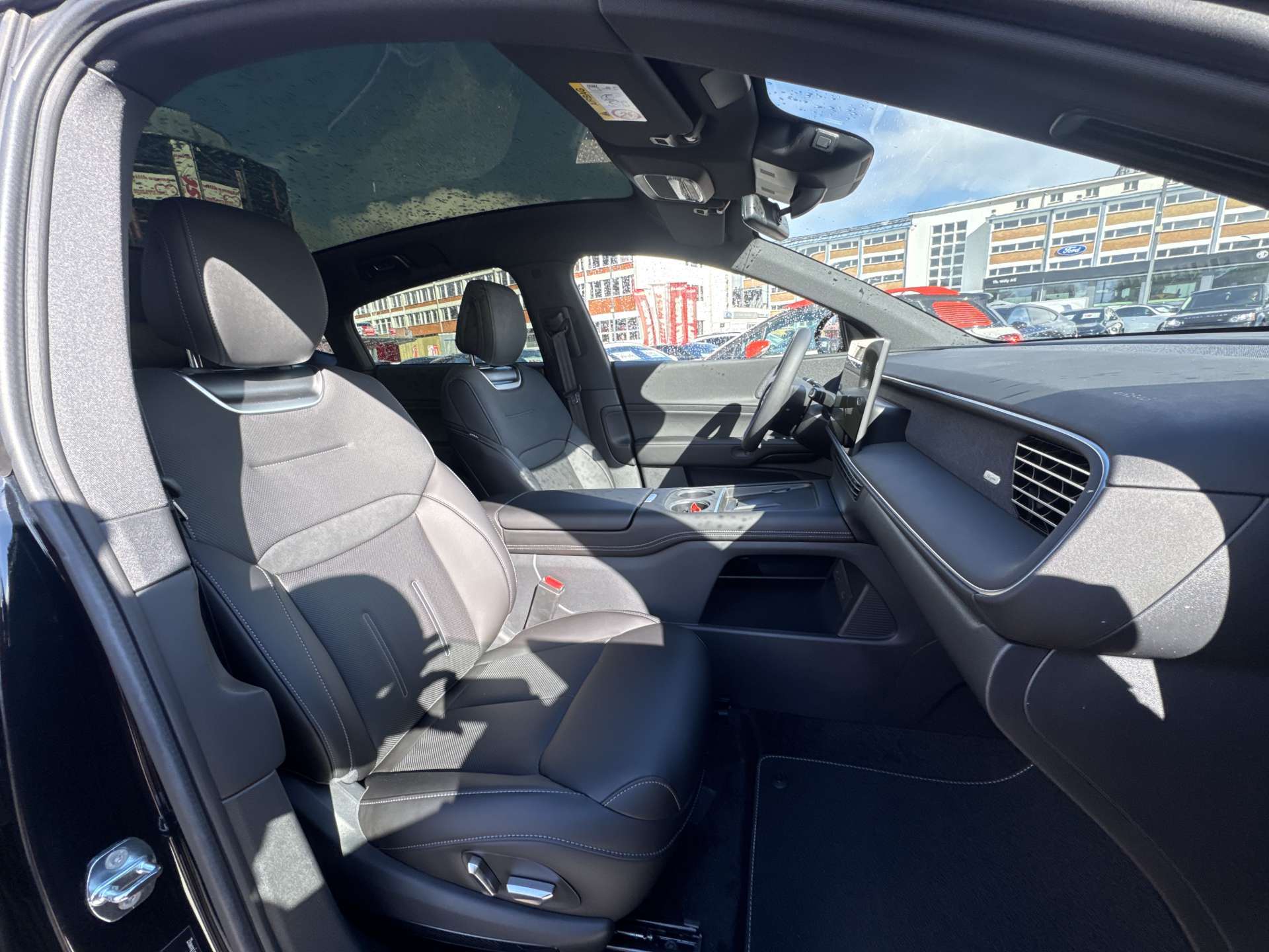 XPENG G6 87,5kWh Performance 476PS AWD Automat-image-12