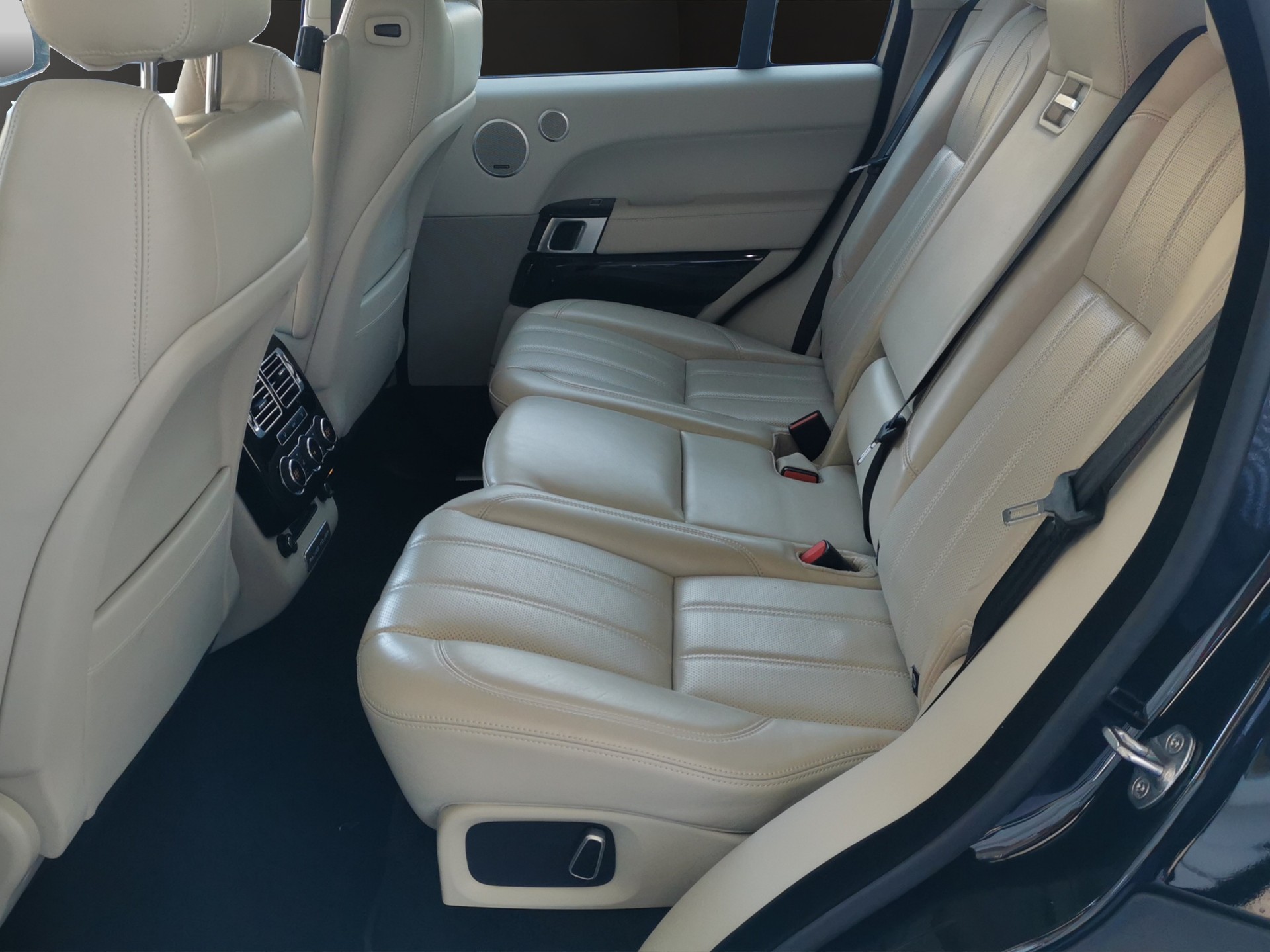 LAND ROVER Range Rover 3.0 TDV6 Vogue Automatic-image-14