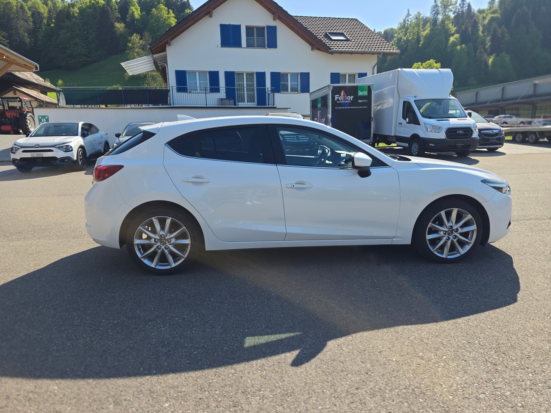 MAZDA 3 SKYACTIV-D 150 Revolution-image-5