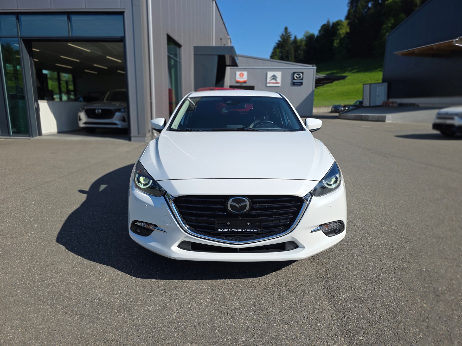 MAZDA 3 SKYACTIV-D 150 Revolution-image-7