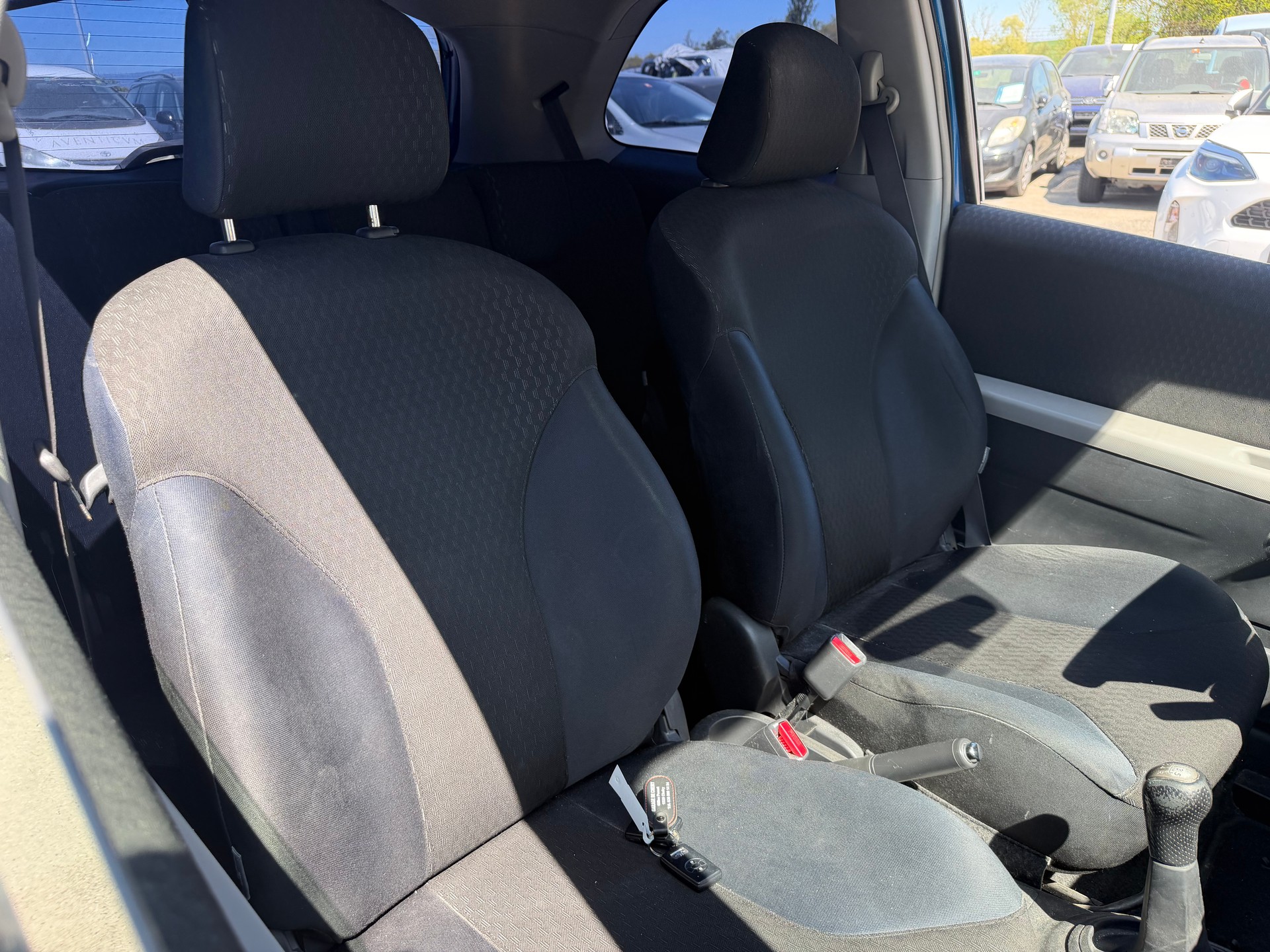 TOYOTA Yaris 1.8 TS-image-2