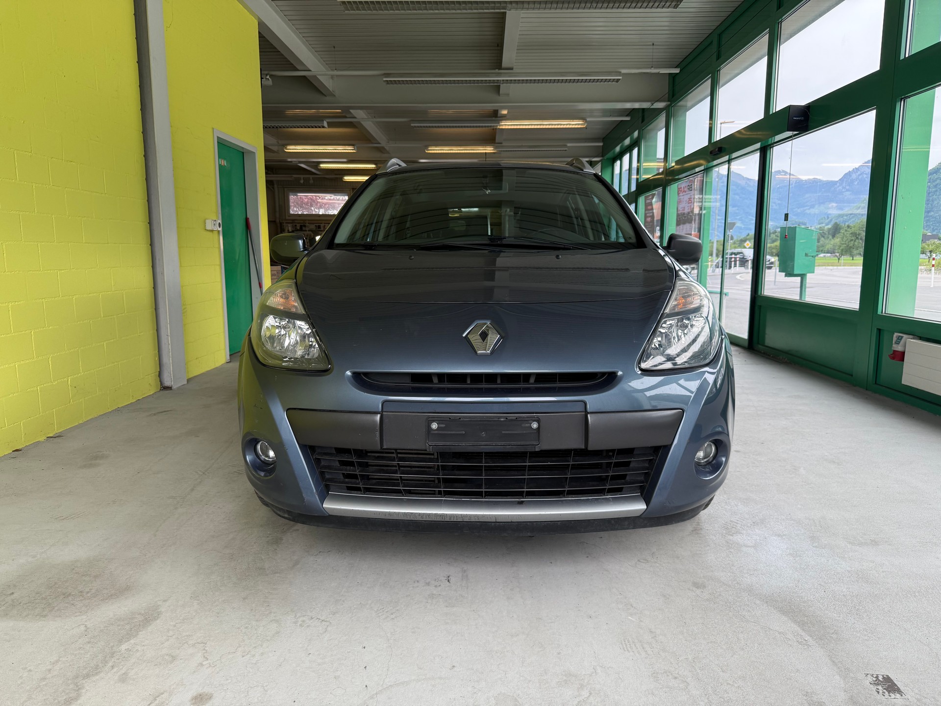 RENAULT Clio Grandtour 1.2 16V Turbo Dynamique-showroom-element-3