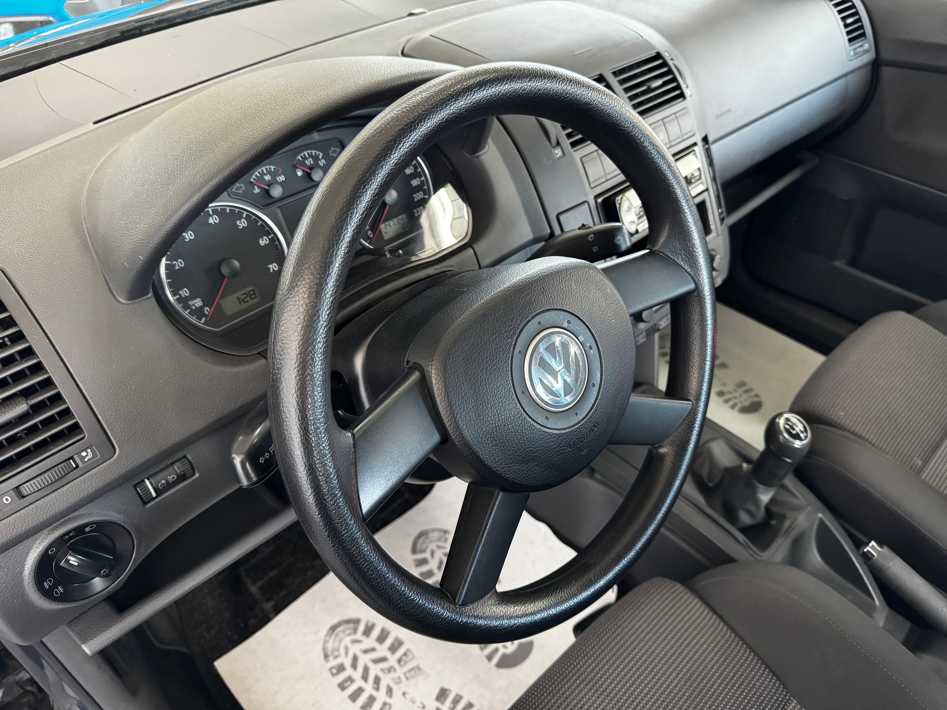 VW Polo 1.4 16V Comfortline-image-11