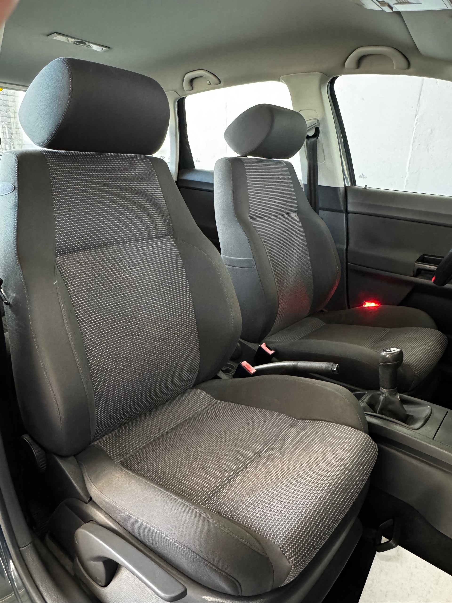 VW Polo 1.4 16V Comfortline-image-18
