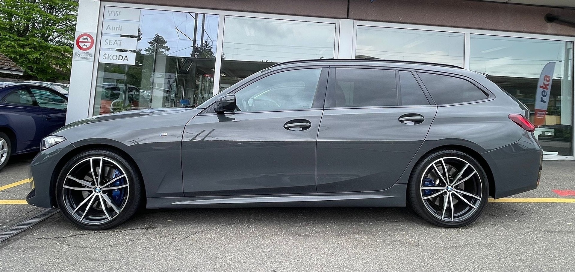 BMW Facelift 330d xDrive 48V M Sport Steptronic CH-Auto 68% Rabatt