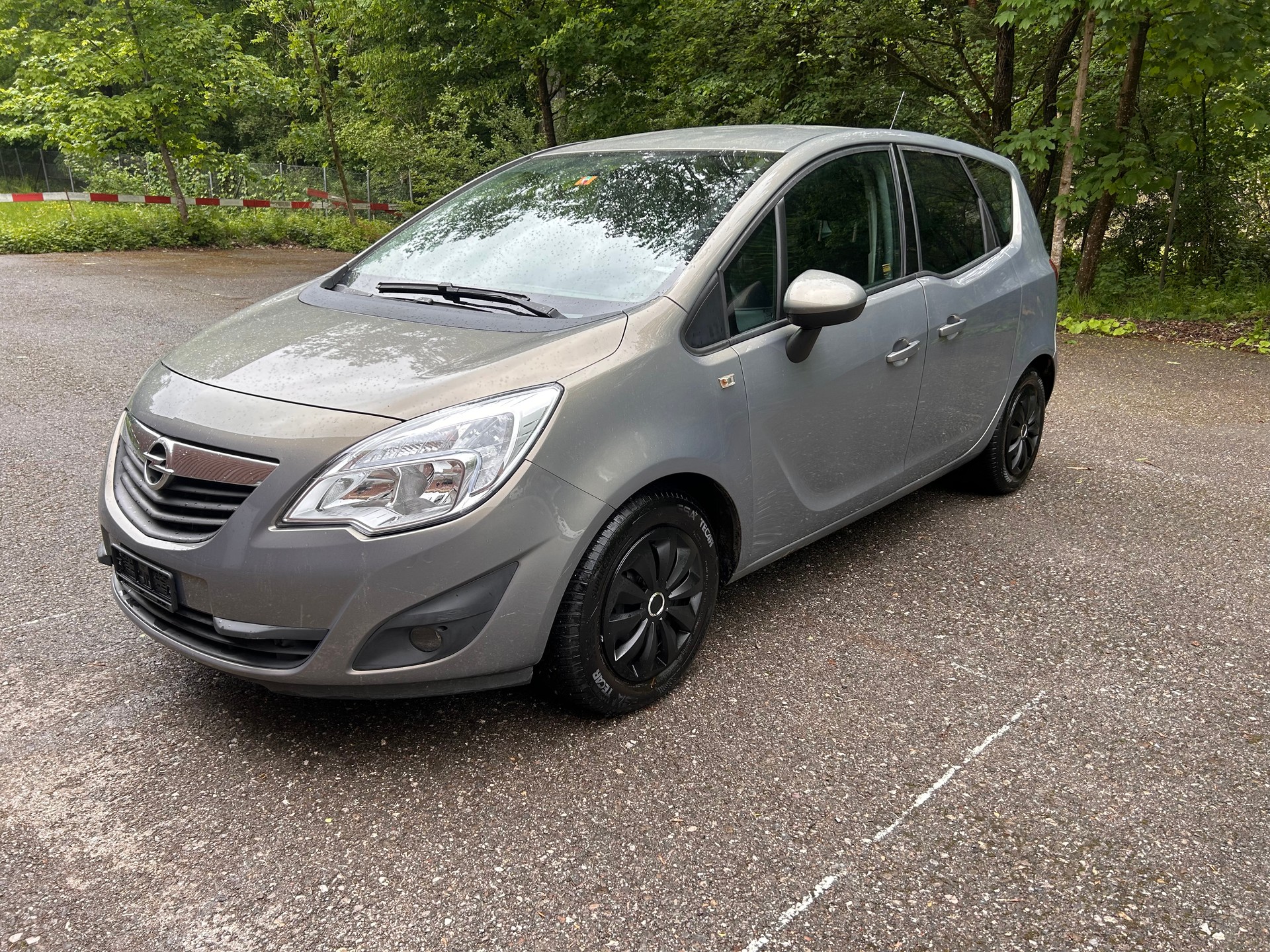 OPEL Meriva 1.4 Turbo Enjoy-image-1