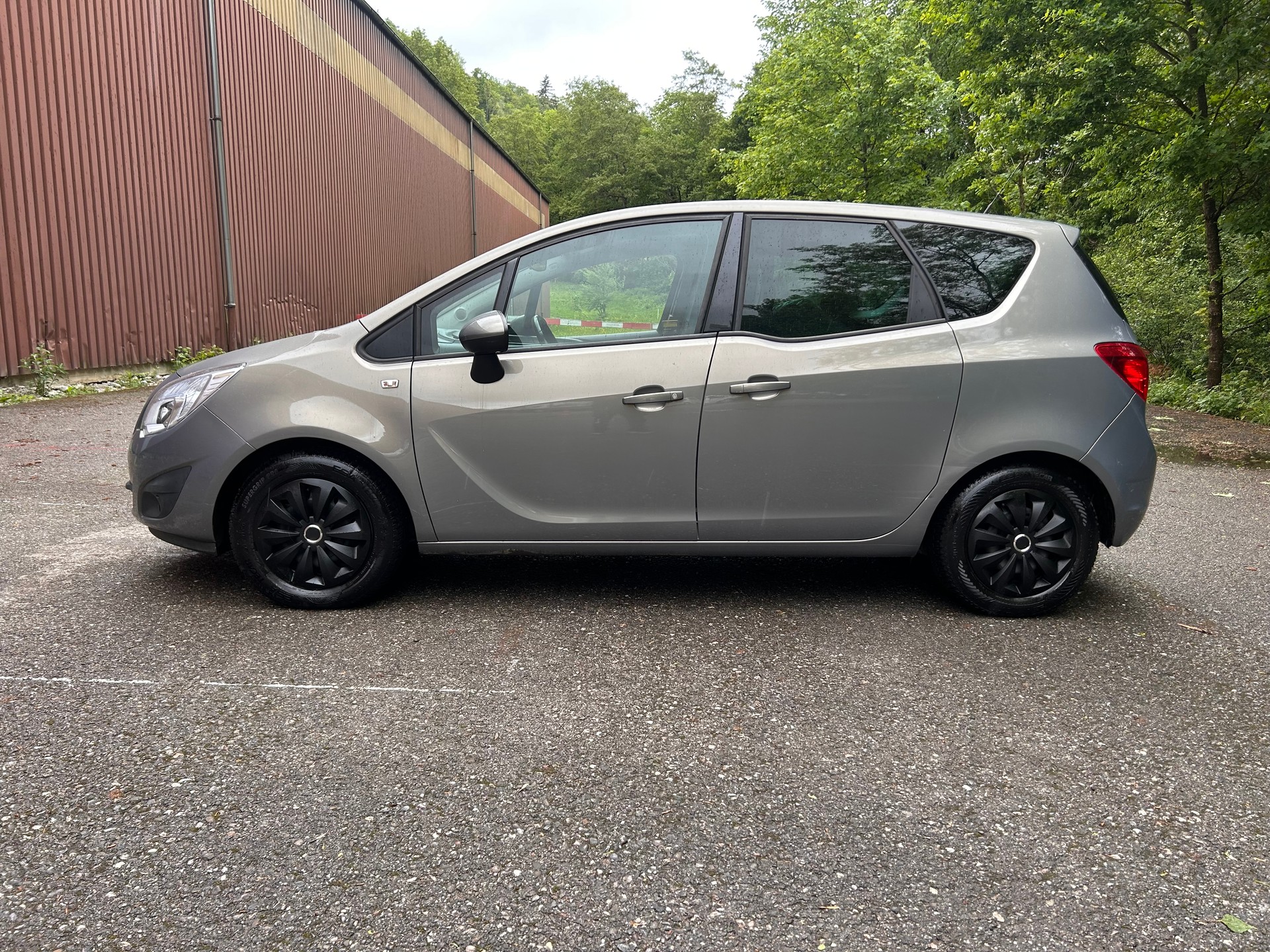 OPEL Meriva 1.4 Turbo Enjoy-image-2