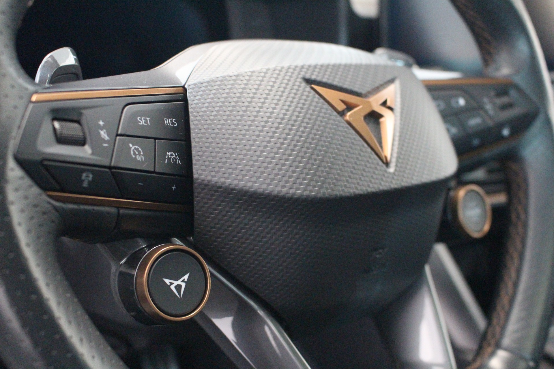 CUPRA Formentor 1.4 eHybrid VZ DSG-image-14