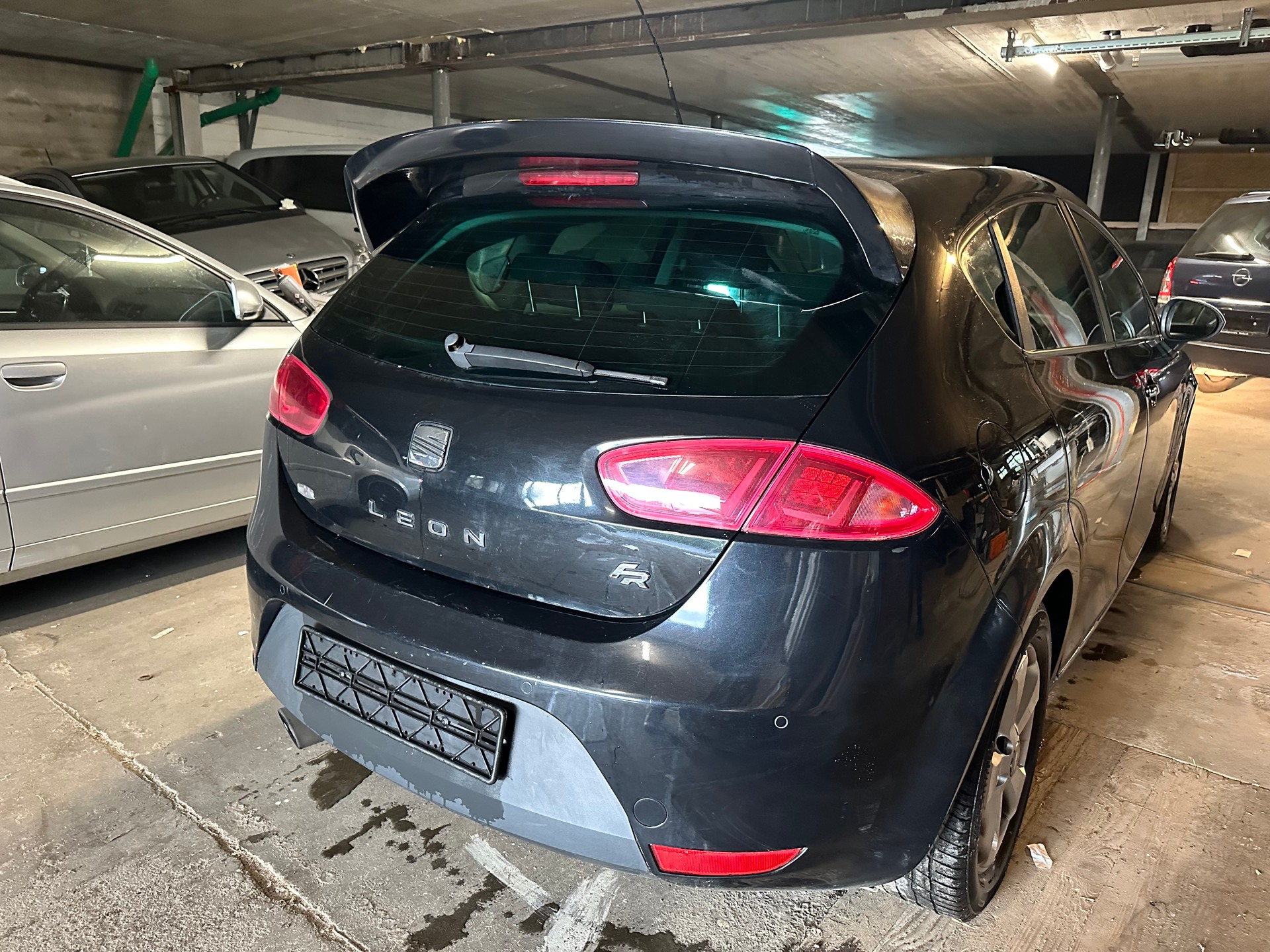 SEAT Leon 2.0 TSI FR DSG-image-4