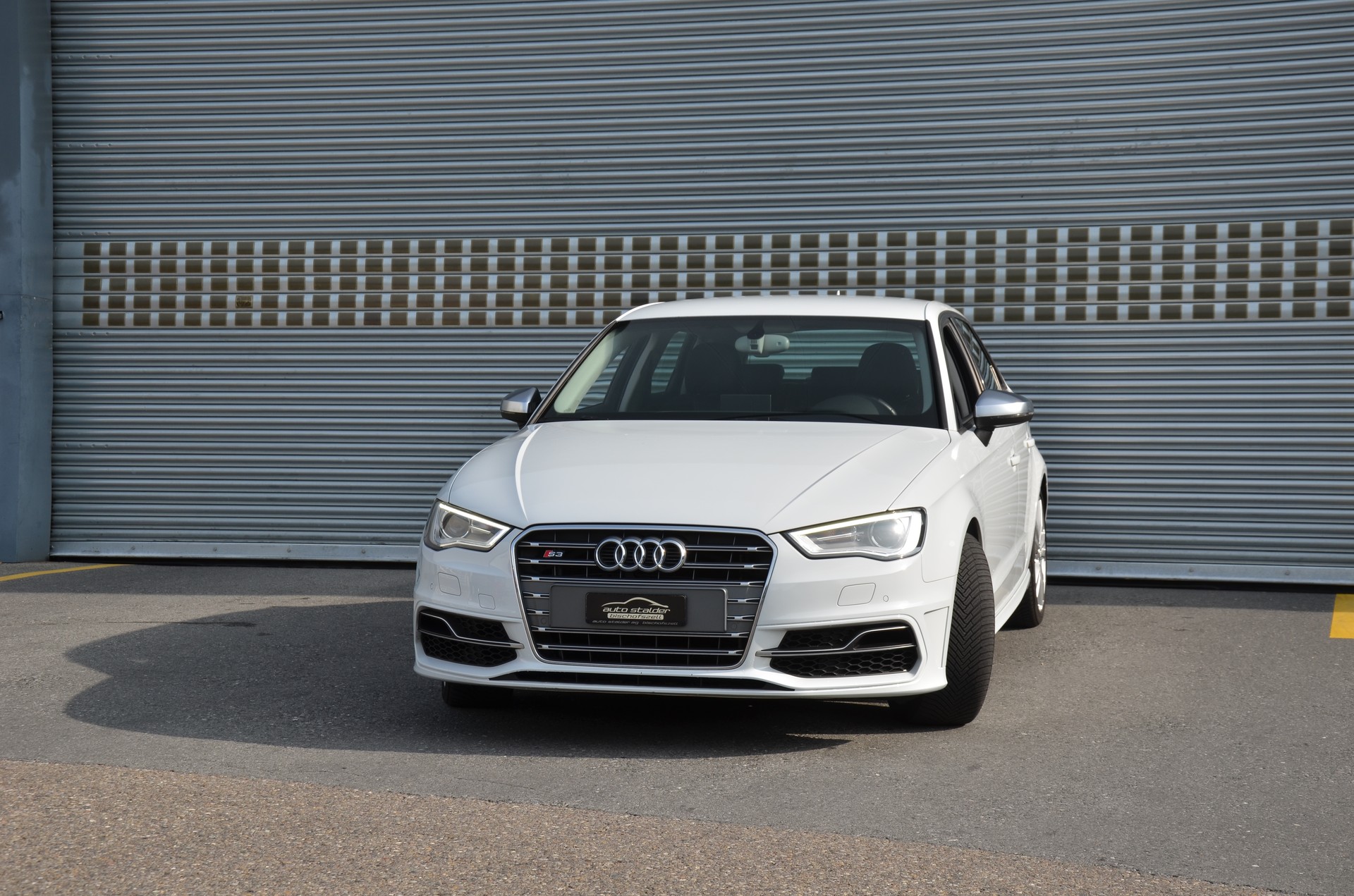 AUDI S3 Sportback 2.0 TFSI quattro S-tronic-image-4