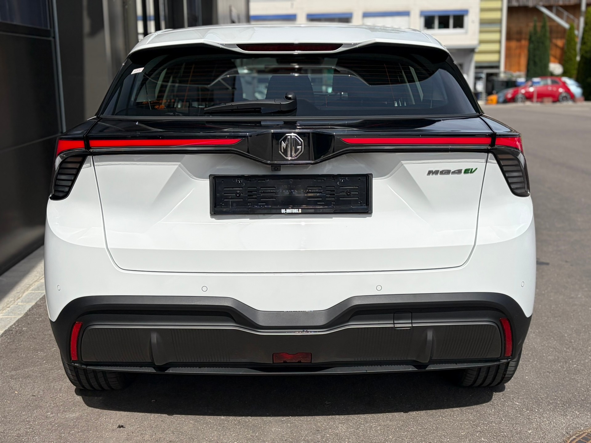 MG 4 EV 64kWh Premium-image-3