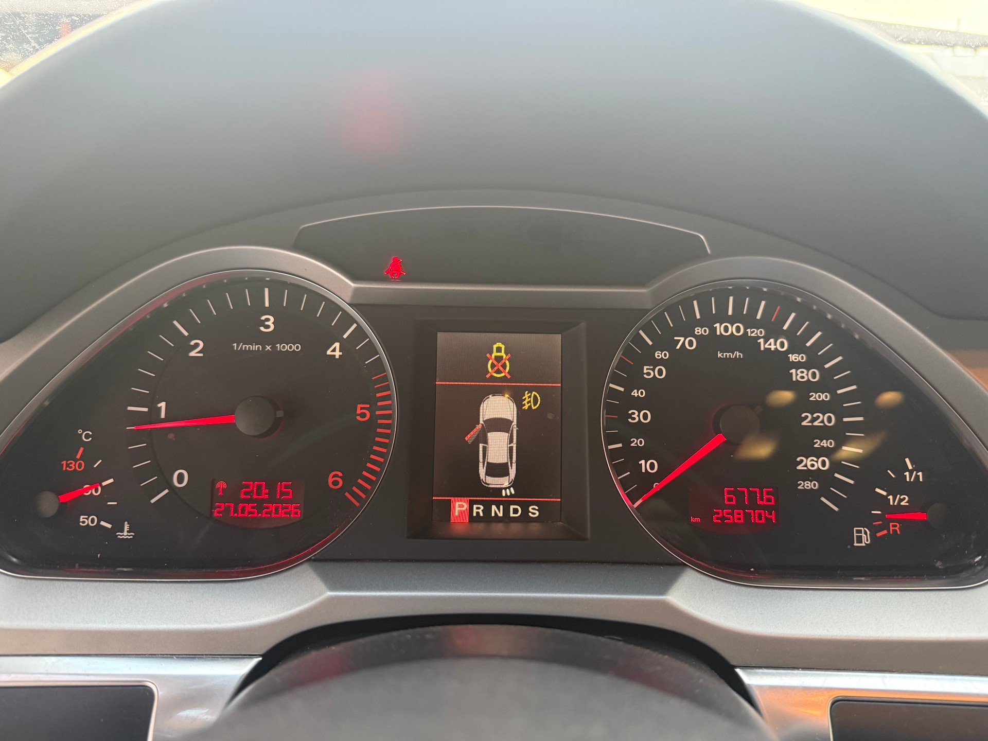 AUDI A6 allroad 3.0 TDI quattro-image-12