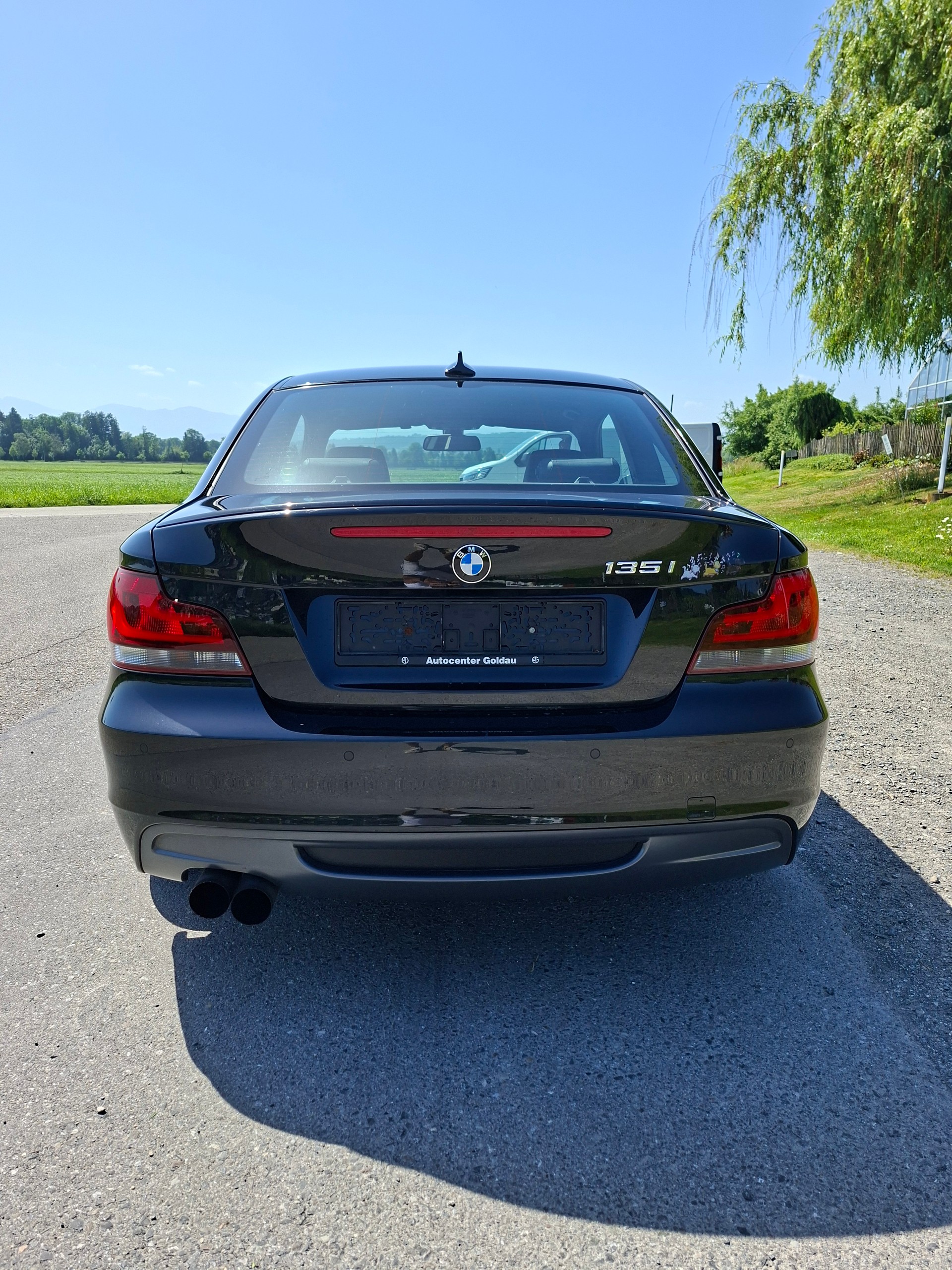BMW 135i-image-1