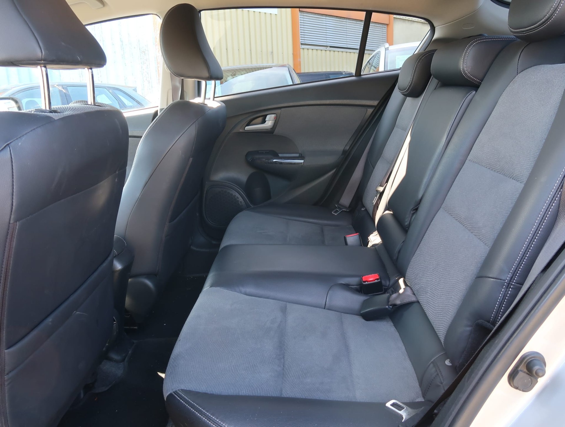 HONDA Insight 1.3i Hybrid Elegance CVT-image-22