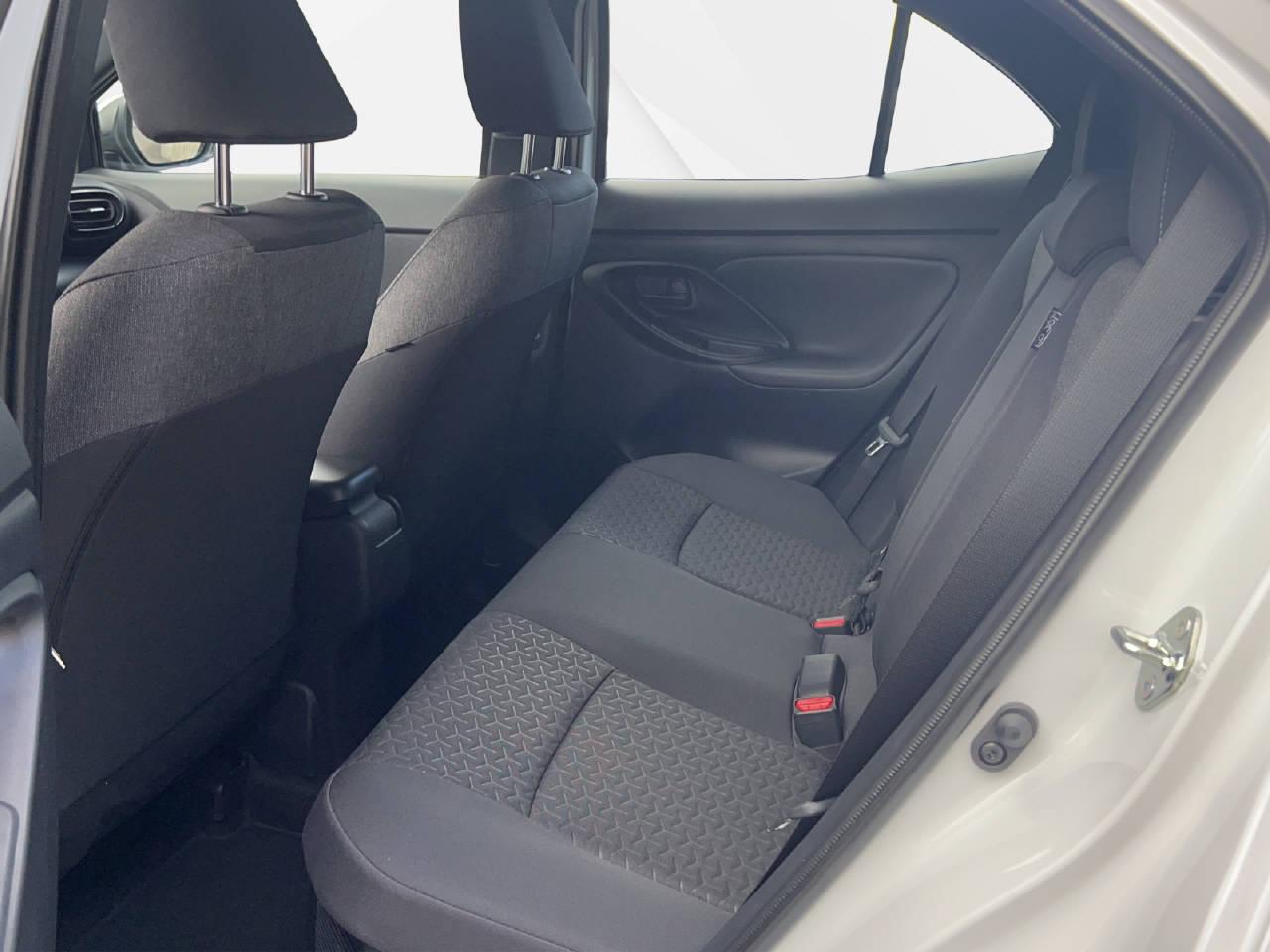 TOYOTA Yaris Cross 1.5 VVT-i HSD Trend AWD-i-image-14