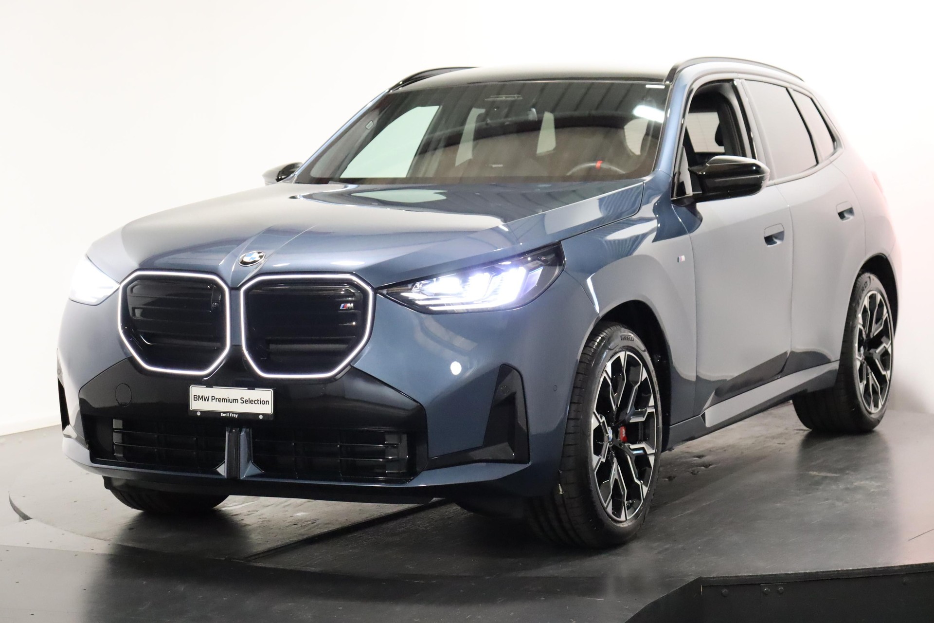 BMW X3 M50i