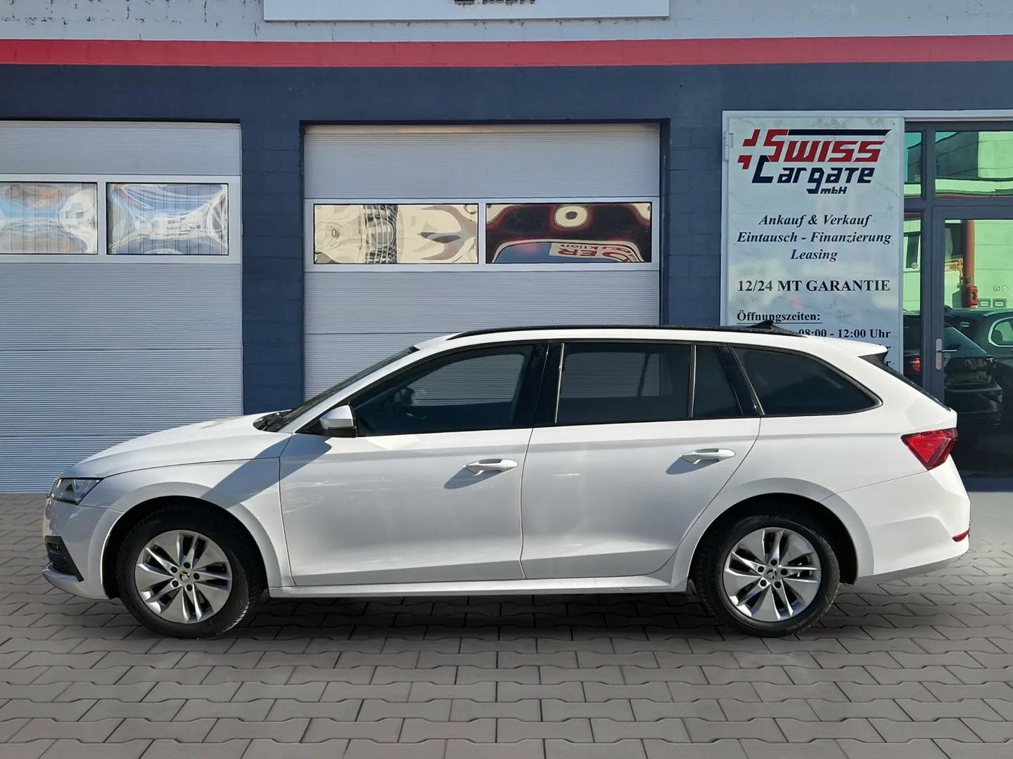 SKODA Octavia Combi 2.0 TDI Ambition 4x4 DSG 150PS mit AHK-showroom-element-3