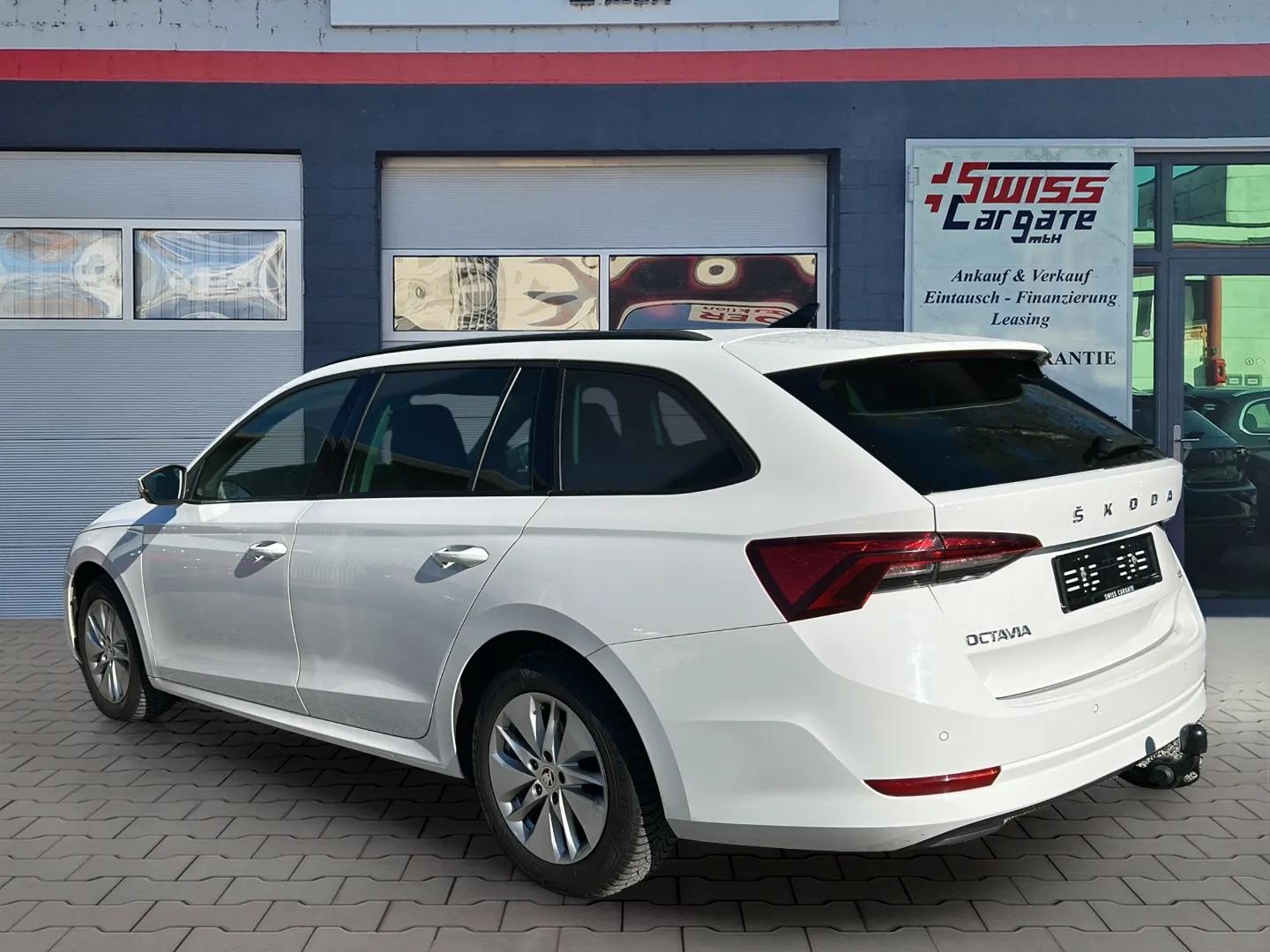 SKODA Octavia Combi 2.0 TDI Ambition 4x4 DSG 150PS mit AHK-image-5