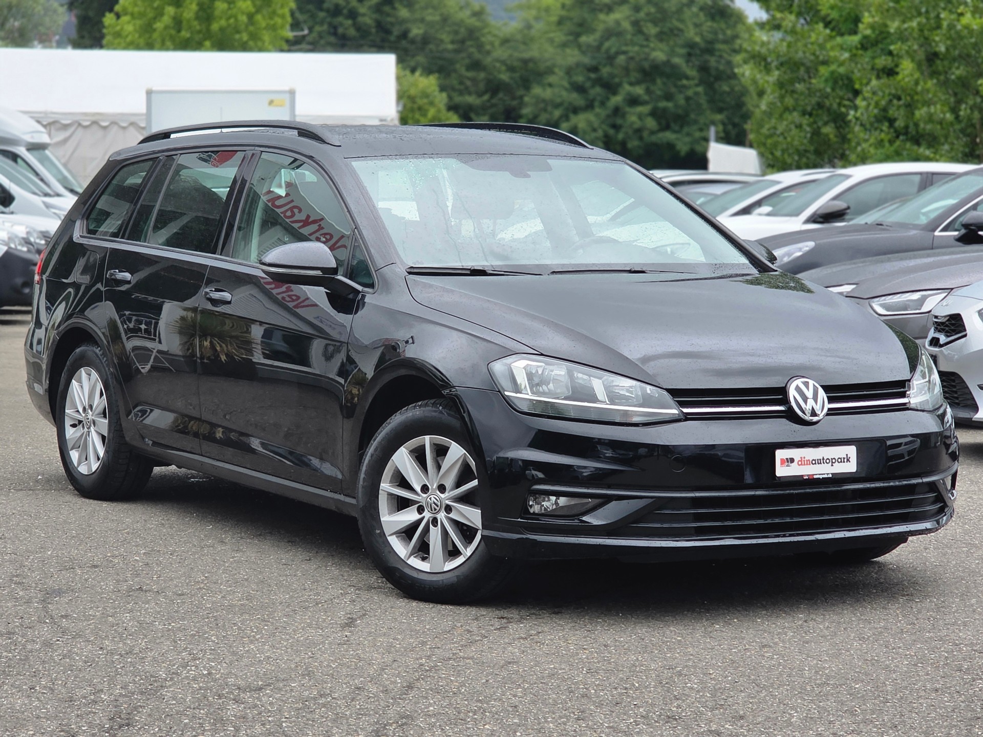 VW Golf 2.0 TDI Comfortline ** Frisch ab MFK**-showroom-element-3